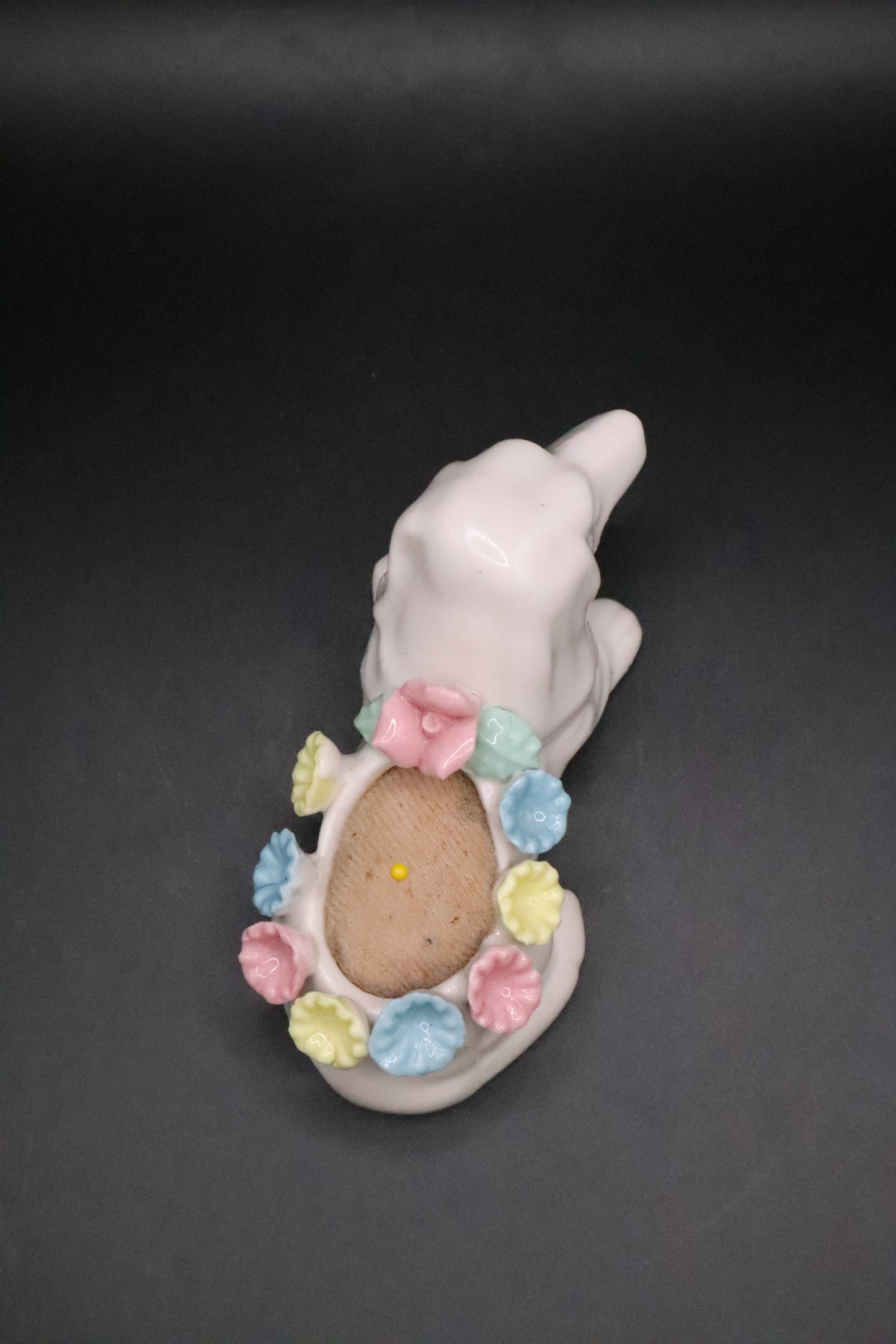 VINTAGE CERAMIC DACHSHUND DOG WITH FLOWERS PIN CUSHION