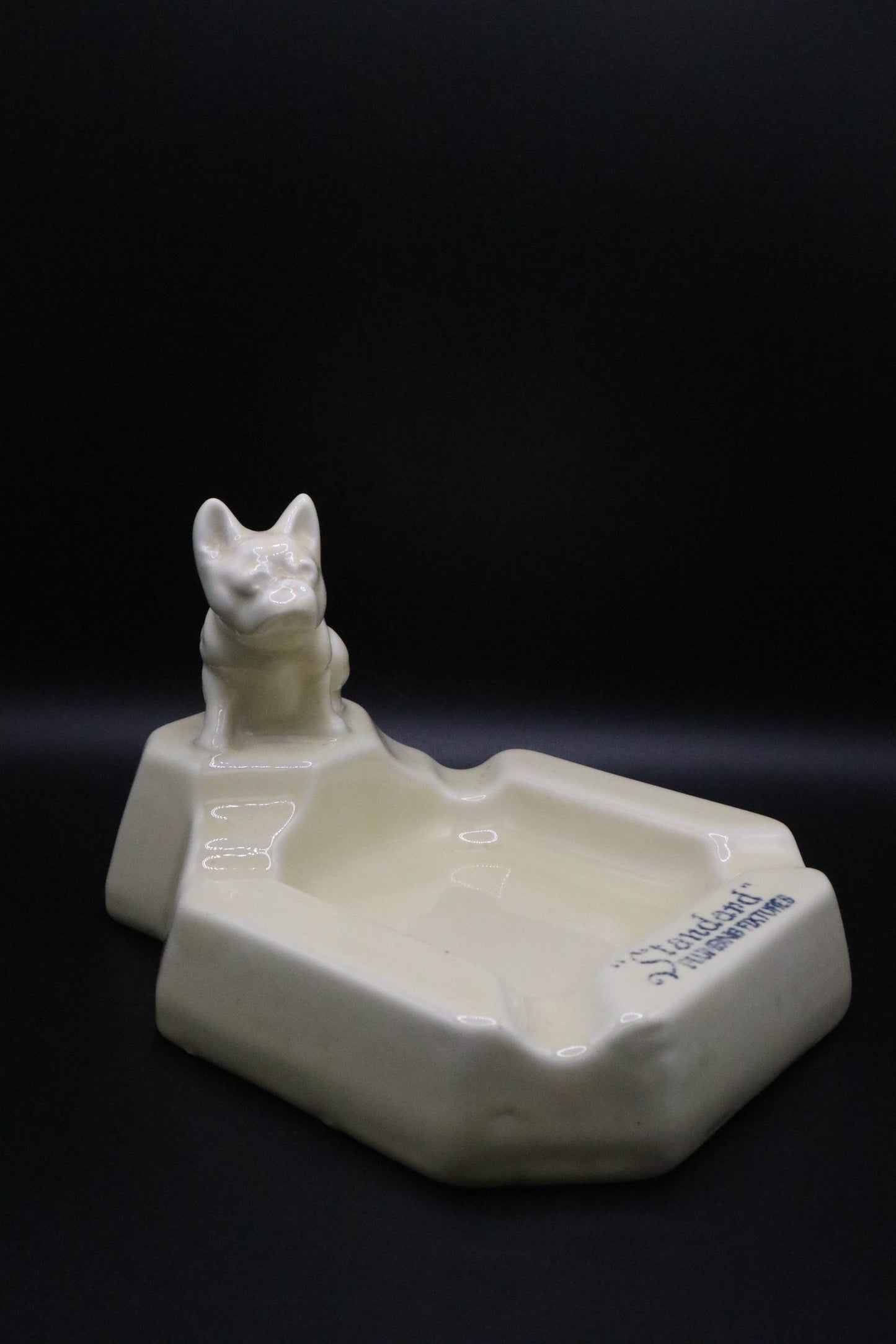 VINTAGE 20'S-30'S AMERICAN STANDARD PLUMBING FIXTURES PORCELAIN ASHTRAY BULL DOG