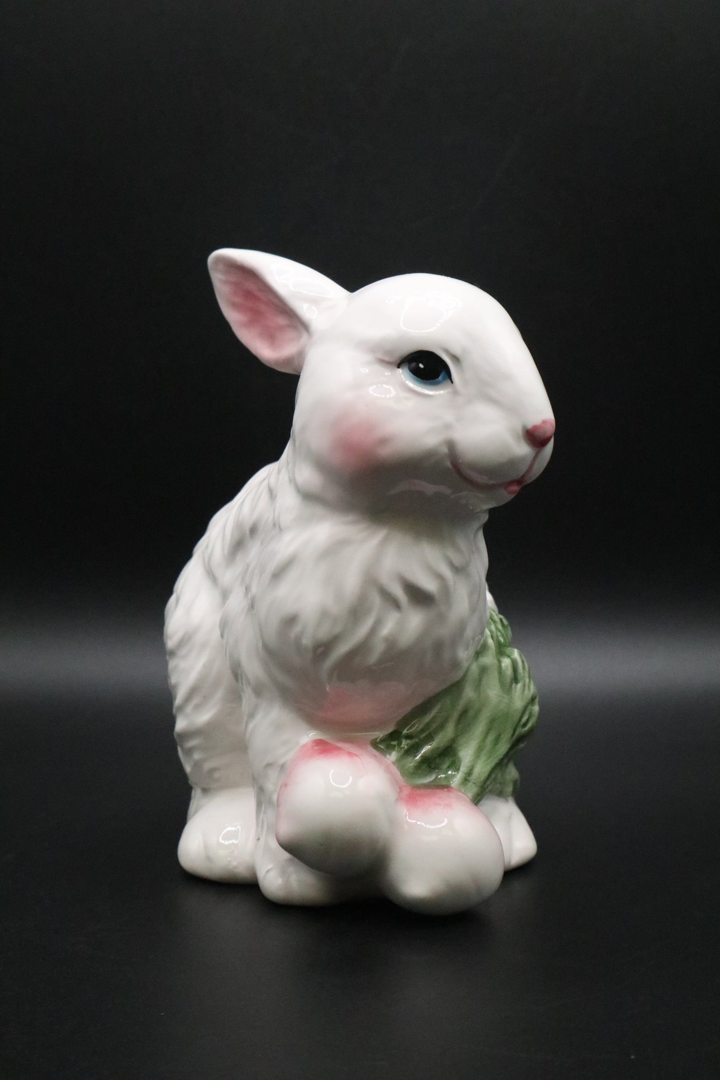 SMALL CERAMIC WHITE RABBIT