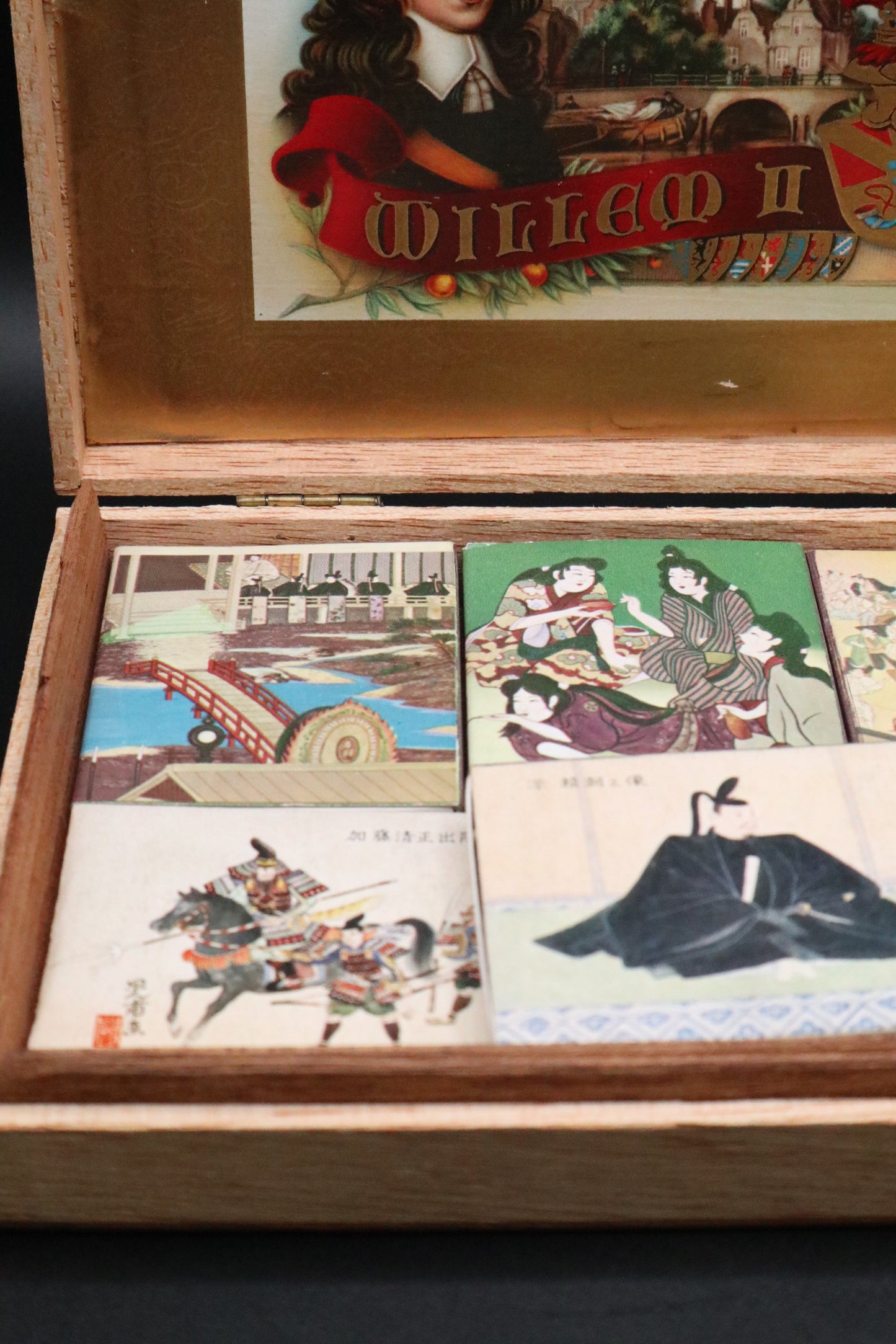 VINTAGE WILLEM II KINGS RANSOM ASST JAPANESE MATCH BOX WITH MATCHES (LOT OF 6) MADE IN HOLLAND