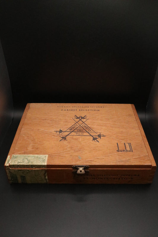 VINTAGE MONTE CRISTO CIGAR BOX WITH ASST RESTAURANT MATCH BOOKS (LOT OF 40)