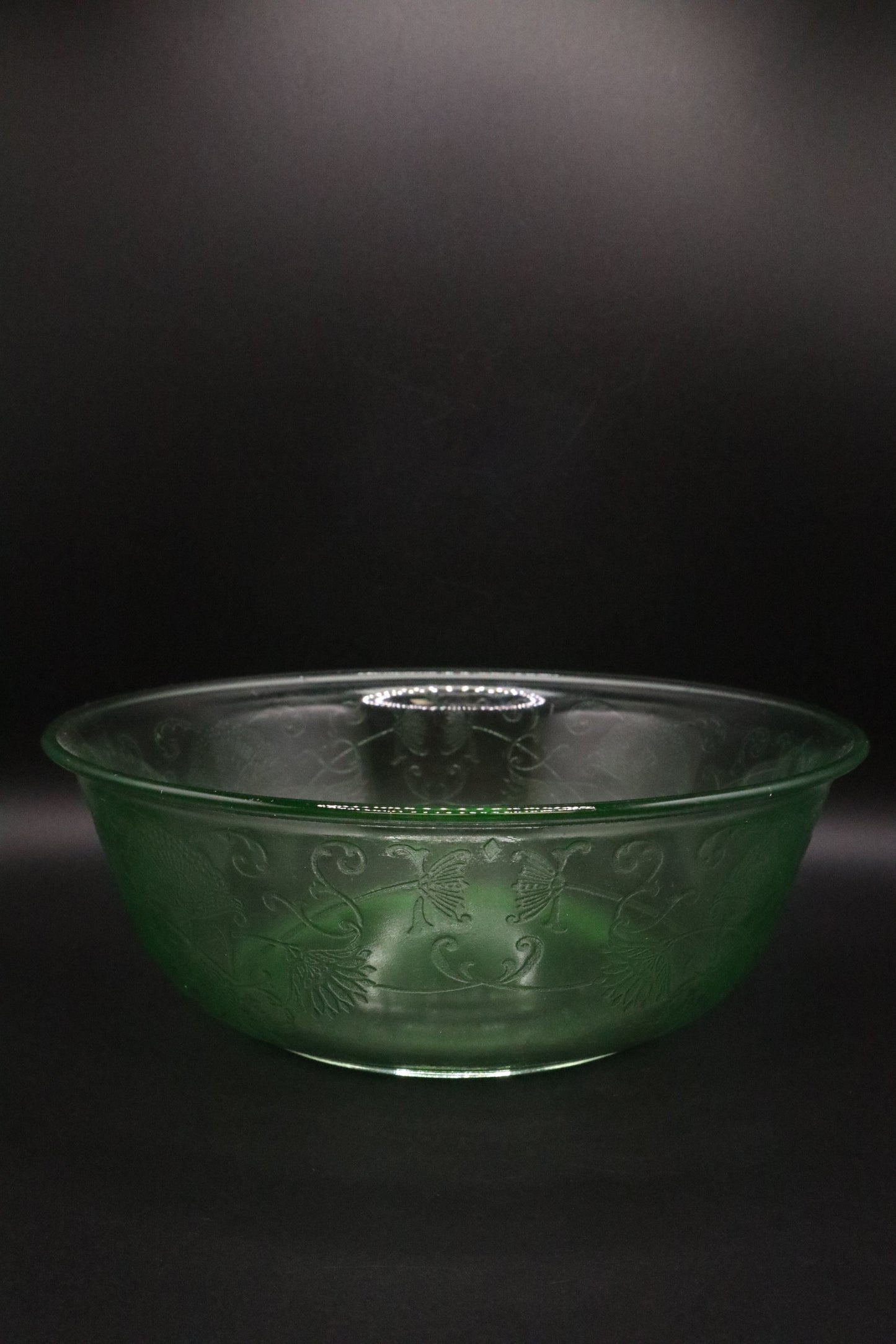 VINTAGE URANIUM HAZEL ATLAS BOWL