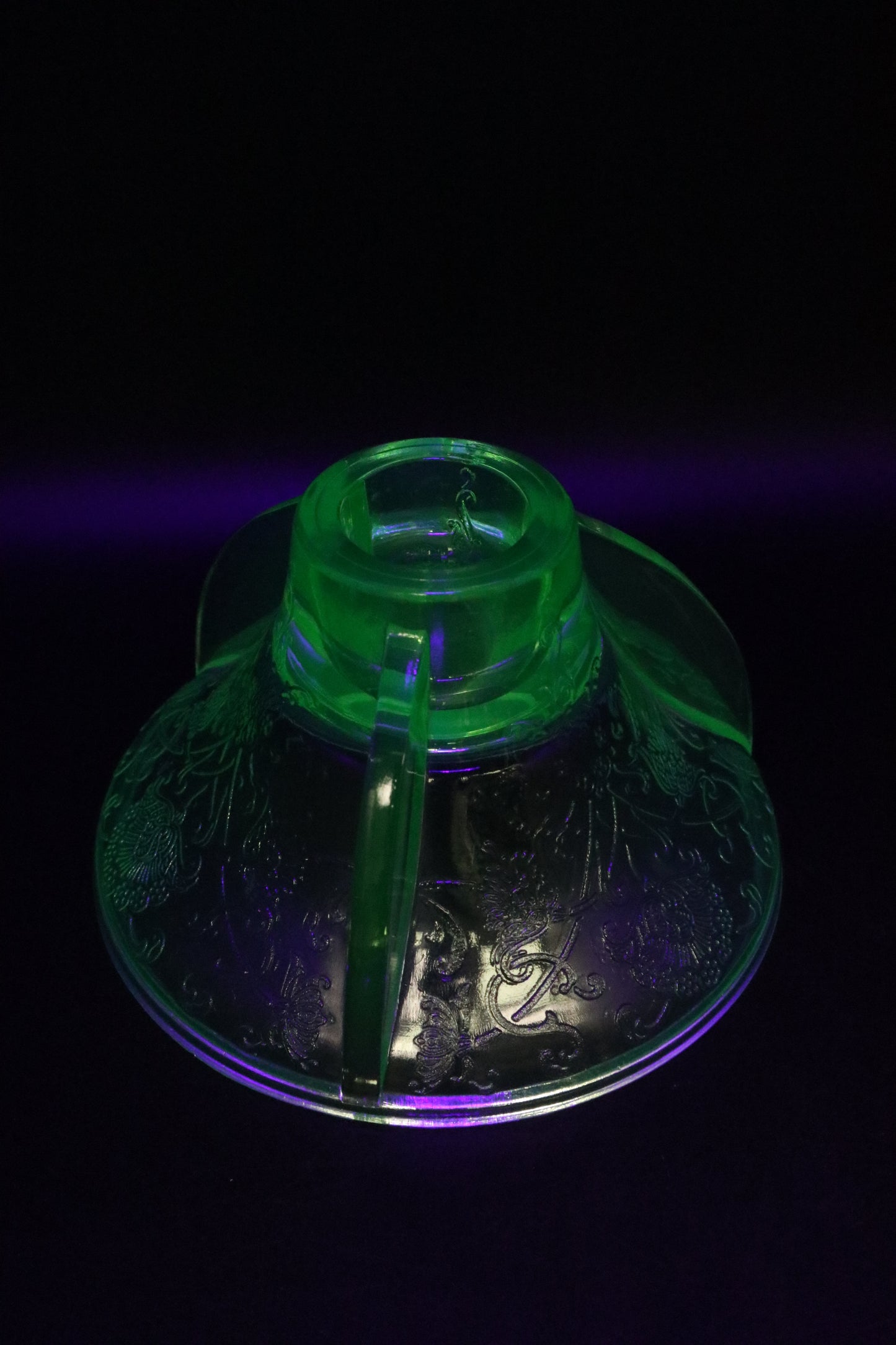 HAZEL ATLAS FLORENTINE CANDLE STICK HOLDER URANIUM GLASS