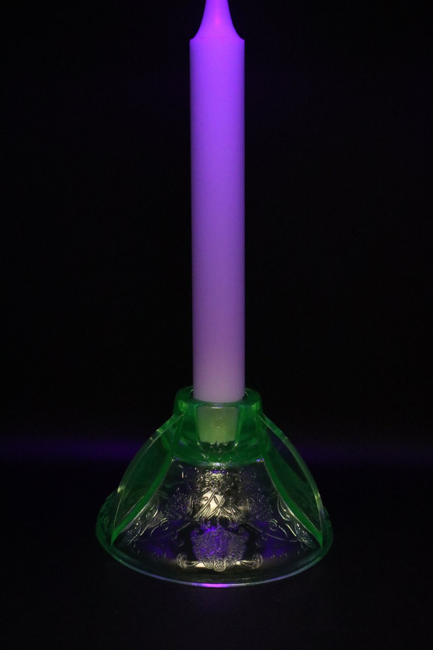 HAZEL ATLAS FLORENTINE CANDLE STICK HOLDER URANIUM GLASS