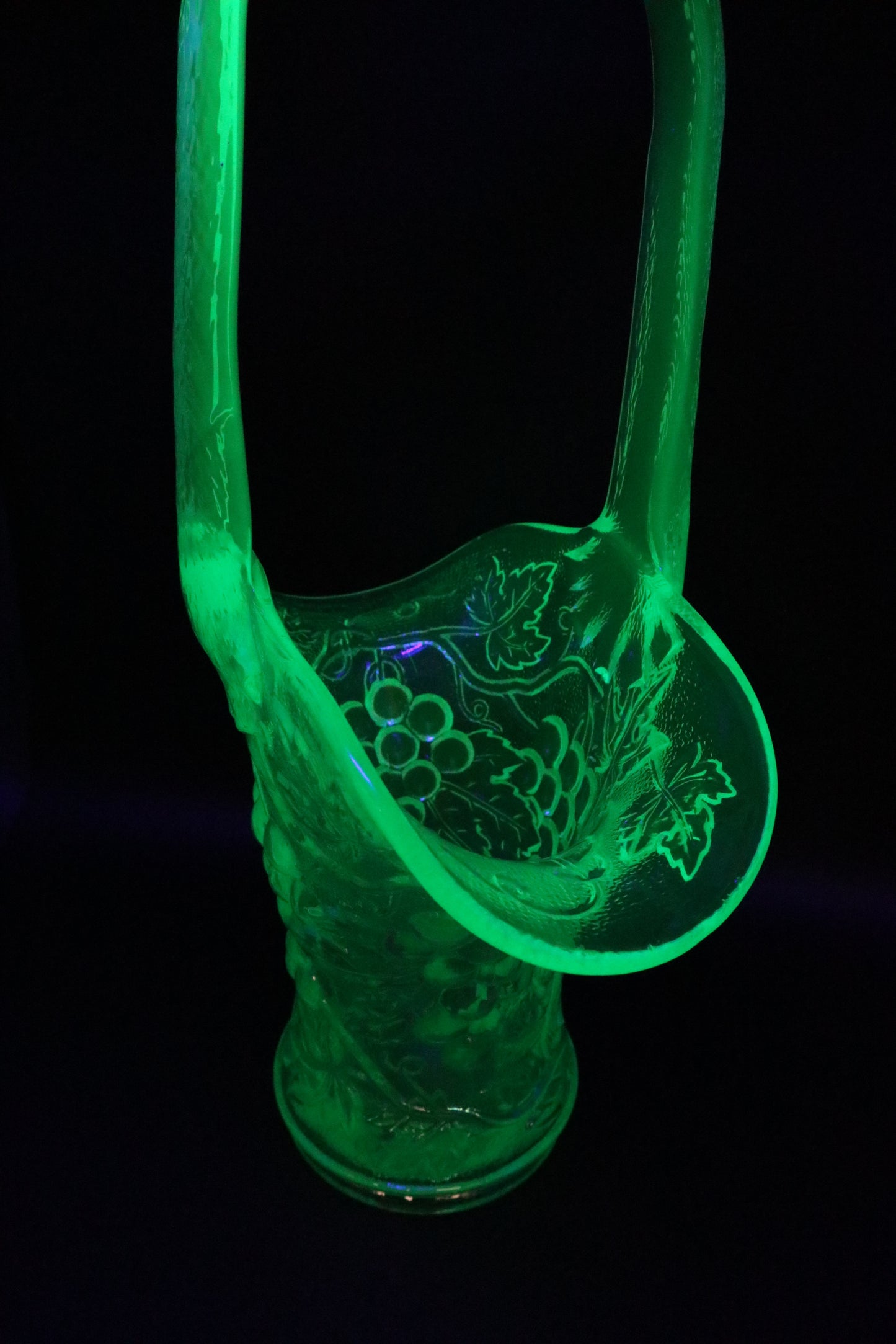 VINTAGE URANIUM GLASS GRAPE VINE BASKET