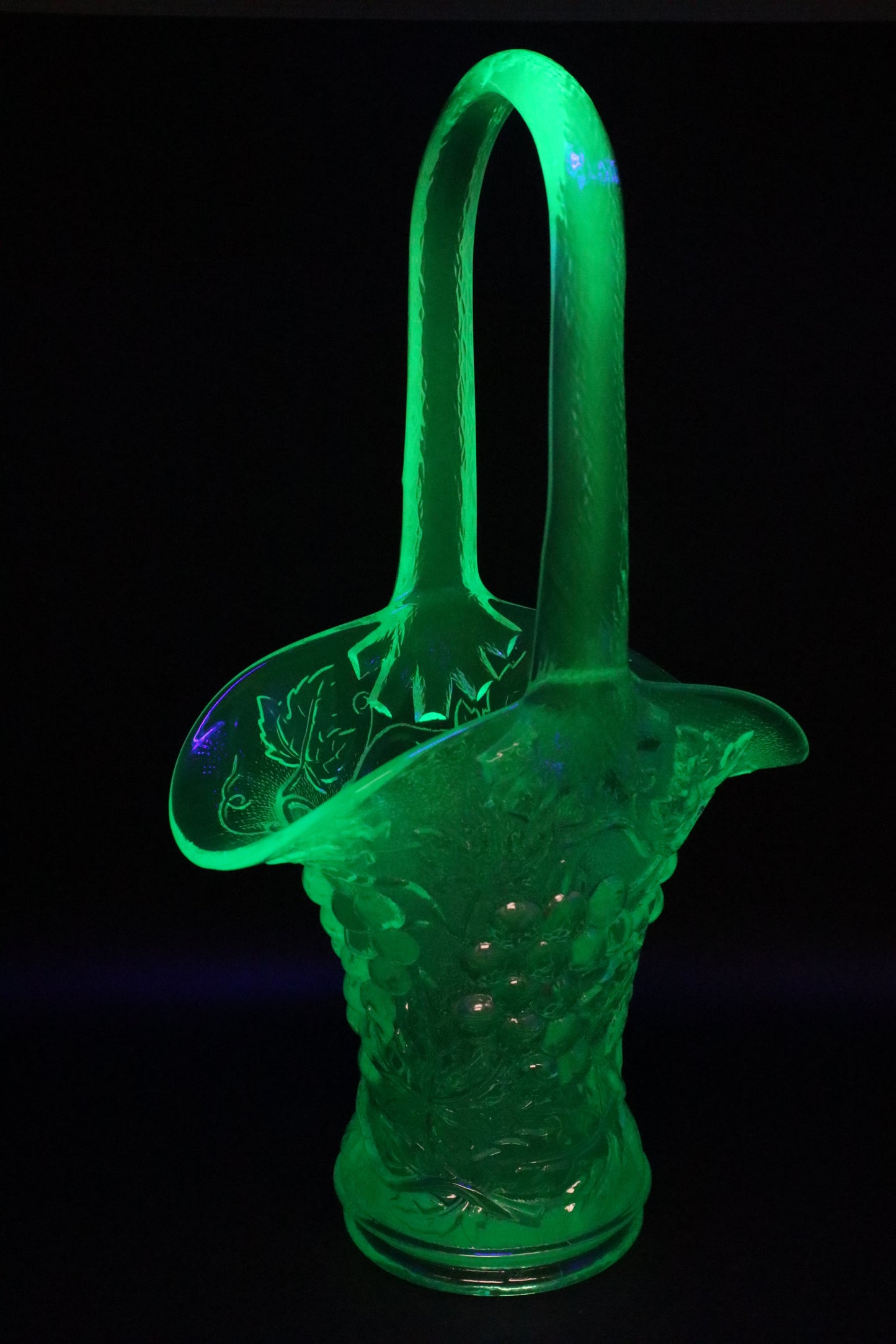 VINTAGE URANIUM GLASS GRAPE VINE BASKET