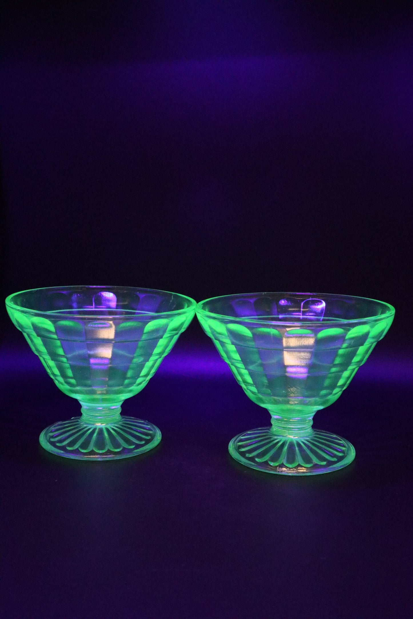 VINTAGE URANIUM ICE CREAM DISH PAIR (AS IS)