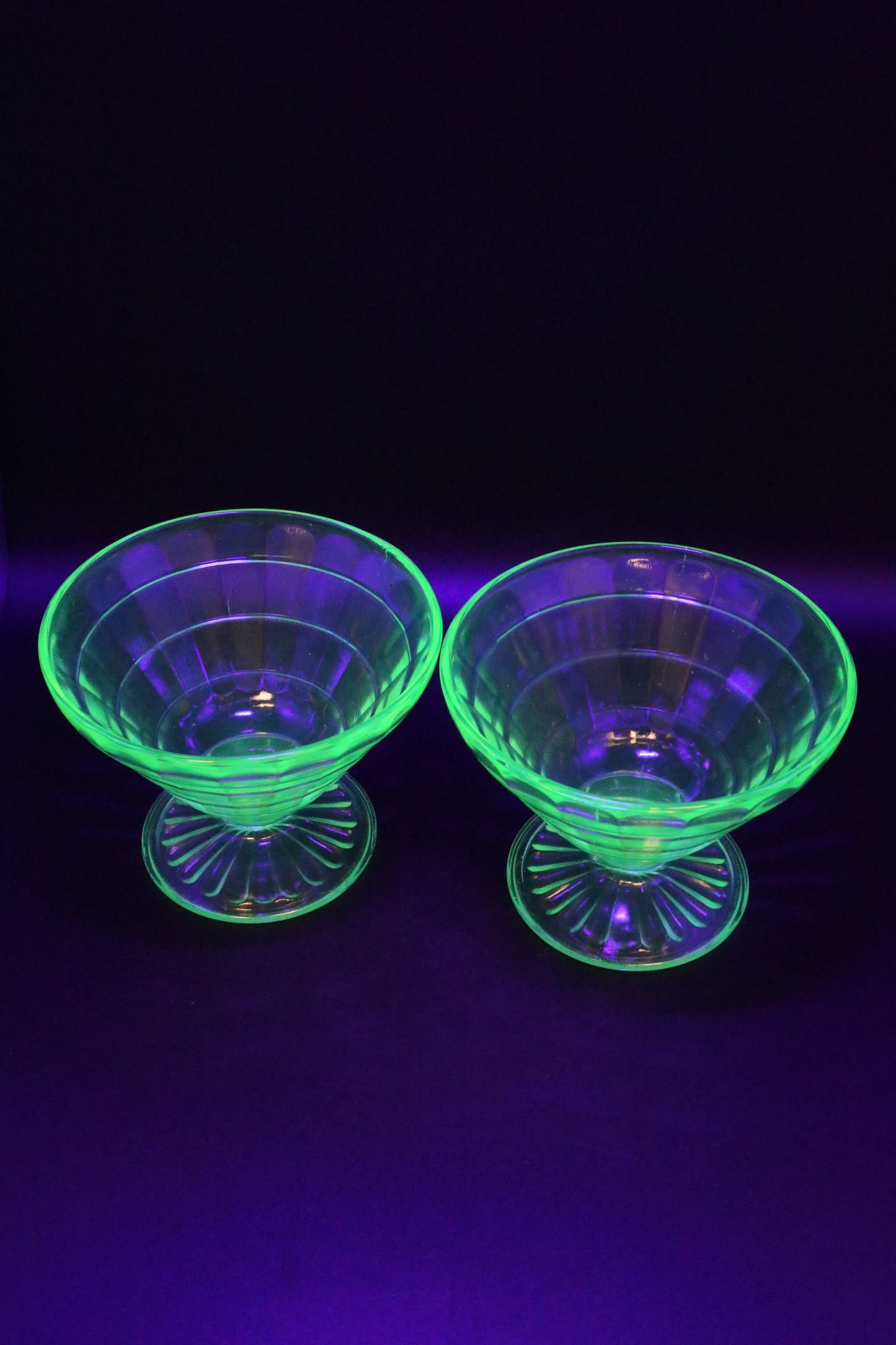 VINTAGE URANIUM ICE CREAM DISH PAIR (AS IS)