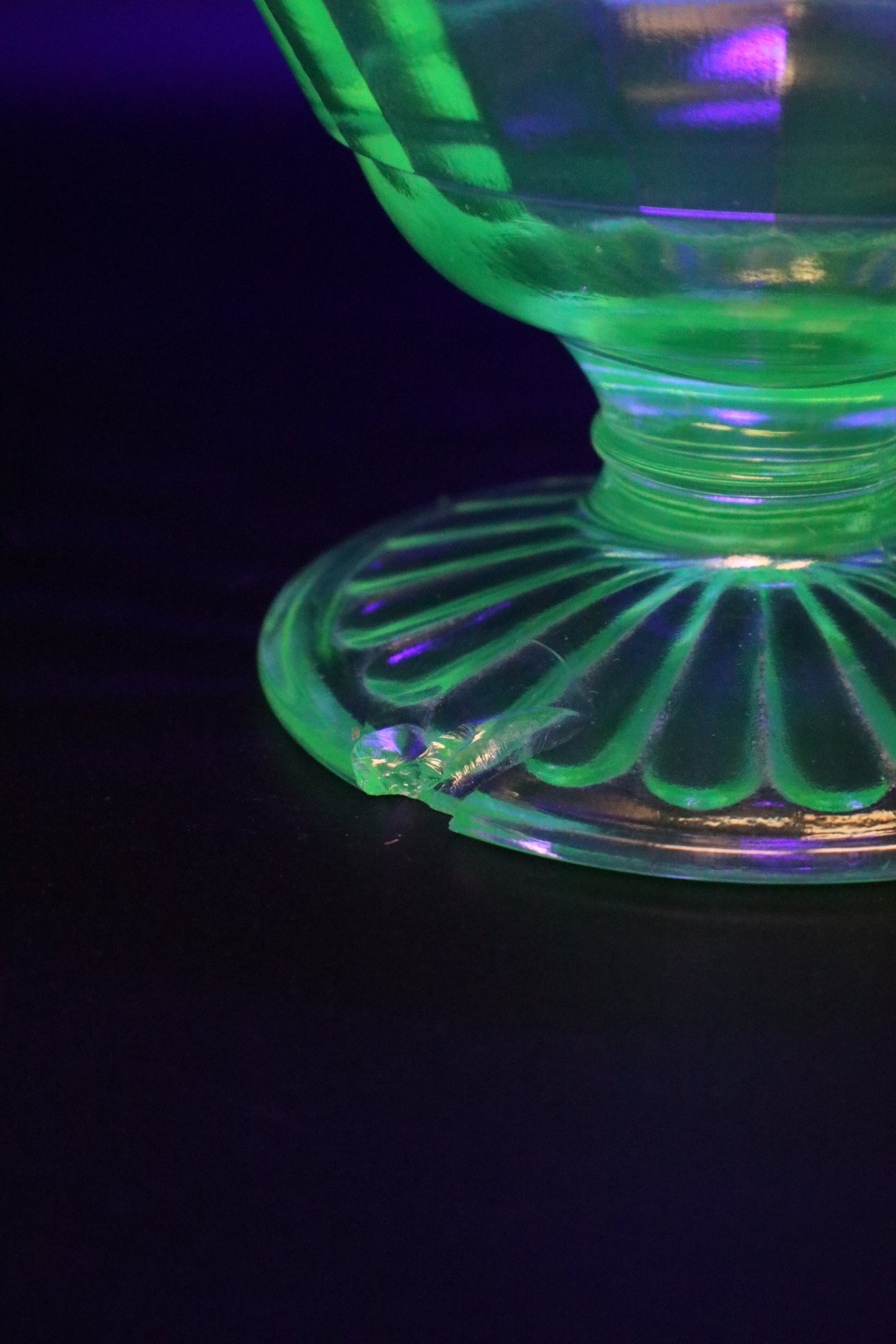 VINTAGE URANIUM ICE CREAM DISH PAIR (AS IS)