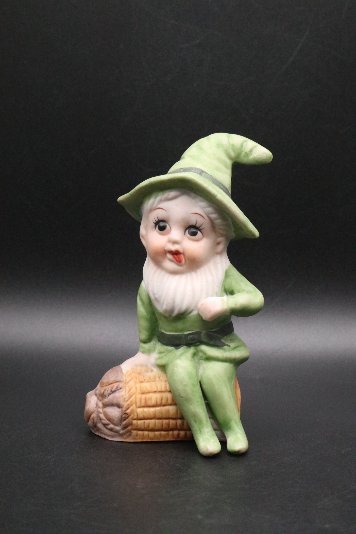 VINTAGE BISQUE IRISH LEPRECHAUN