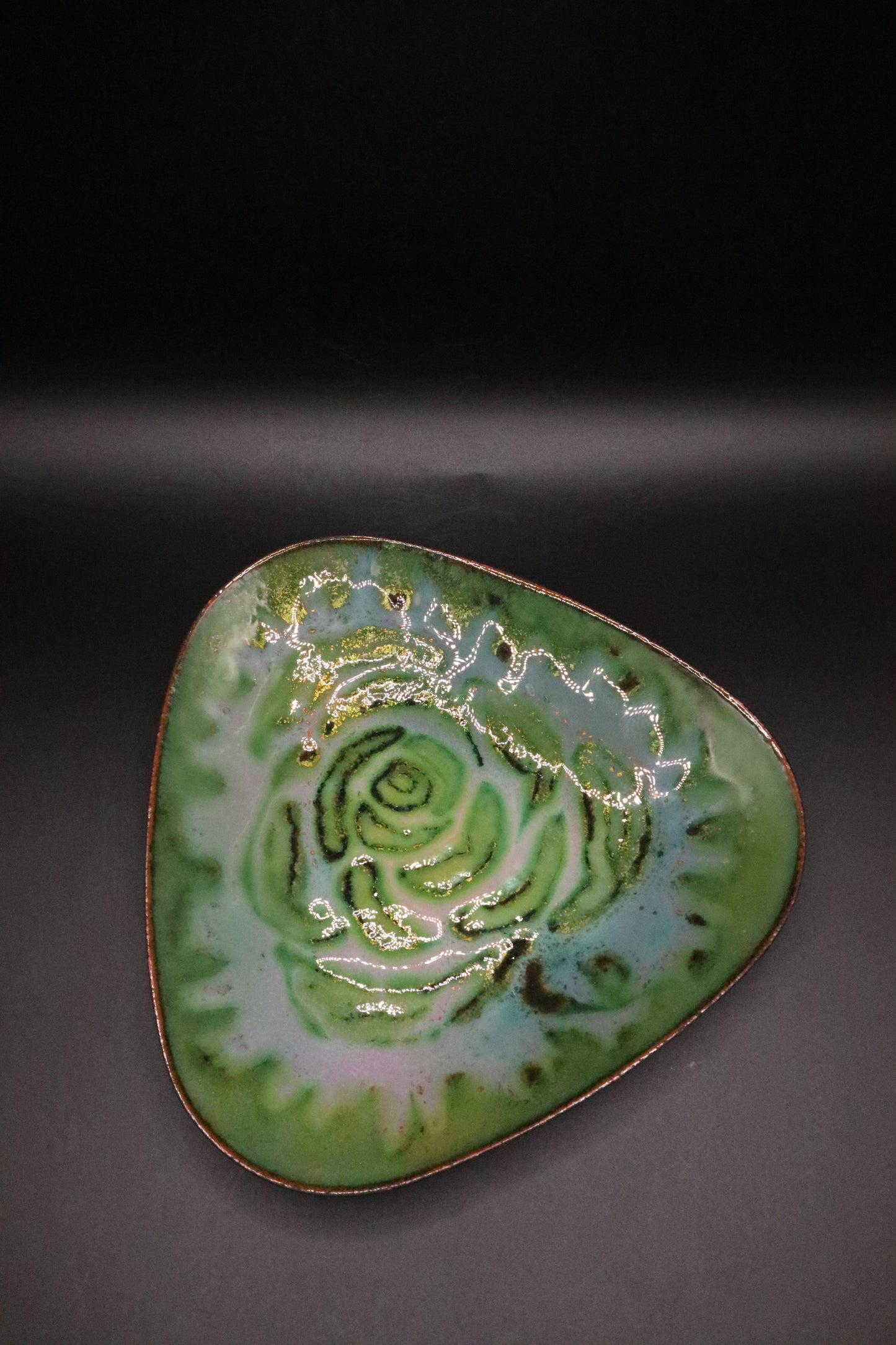 VINTAGE ENAMEL ON COPPER ROSE/GREEN TRIANGULAR SIGNED DISH