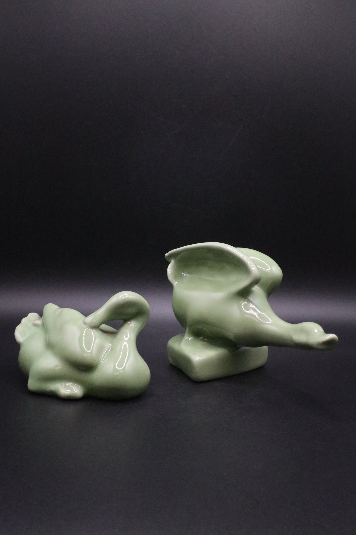 VINTAGE GREEN GLAZED PAIR OF DUCKS