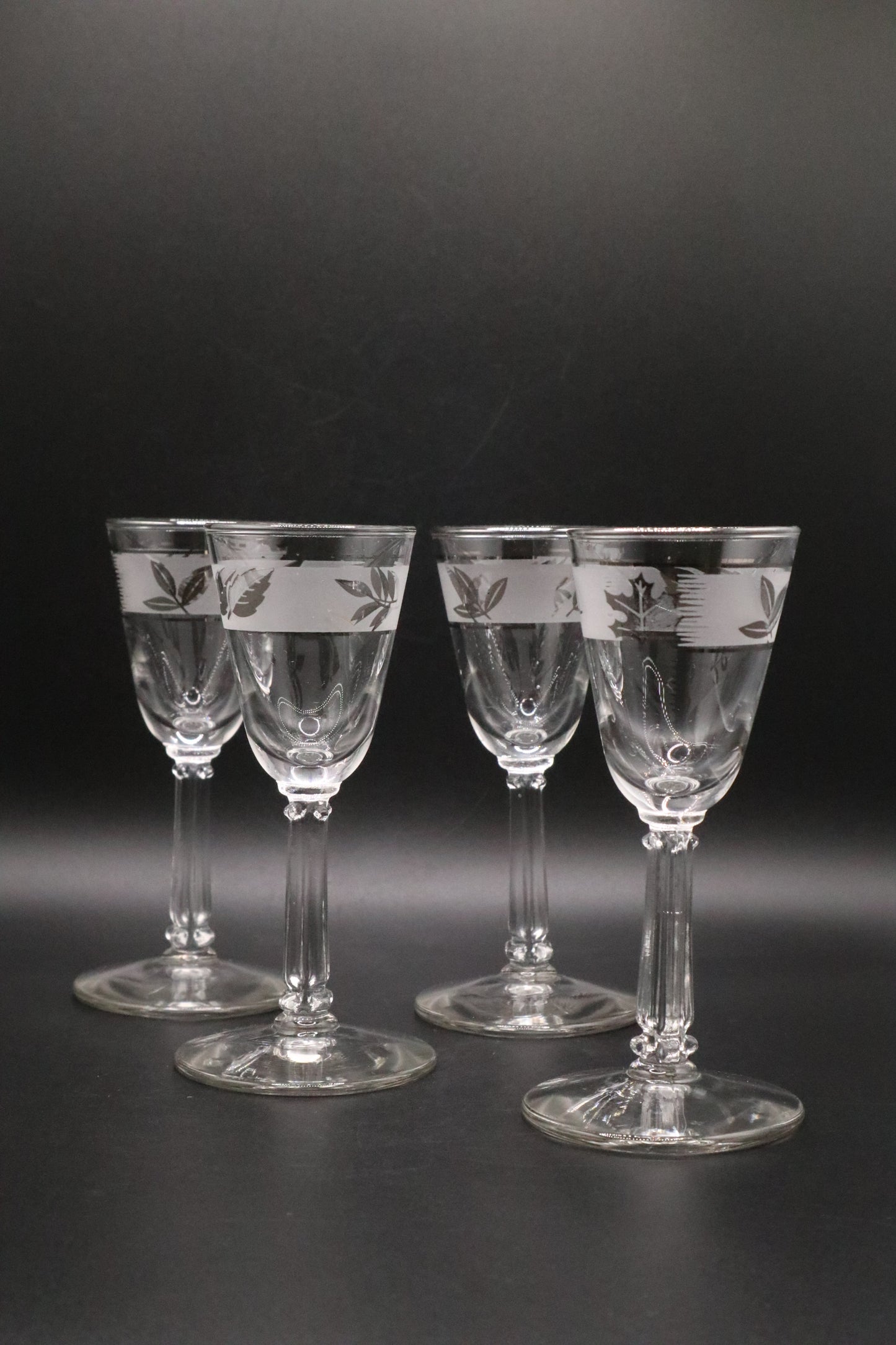 4 LIBBEY SILVER LEAF CORDIAL SHOT GLASSES