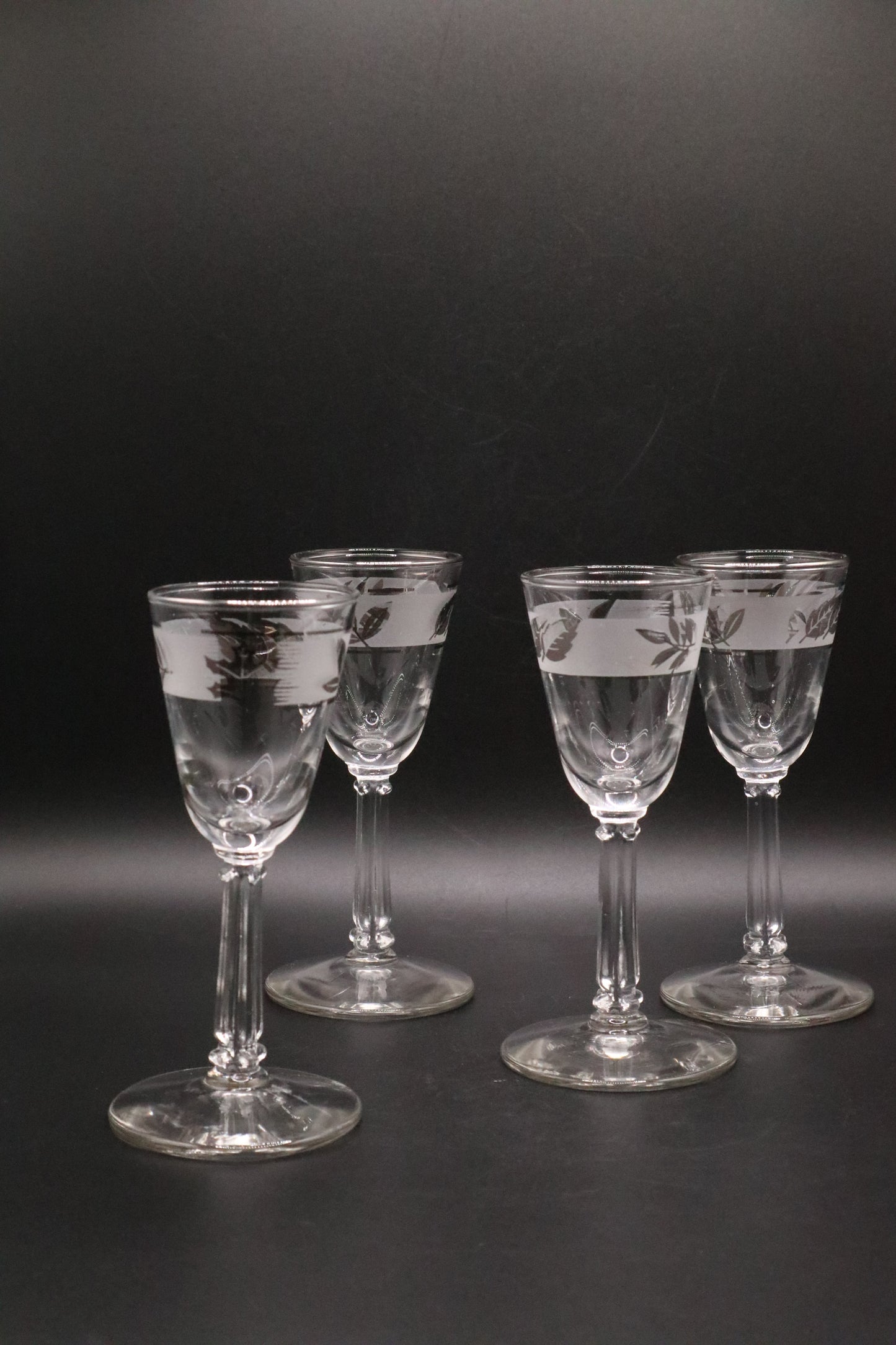 4 LIBBEY SILVER LEAF CORDIAL SHOT GLASSES