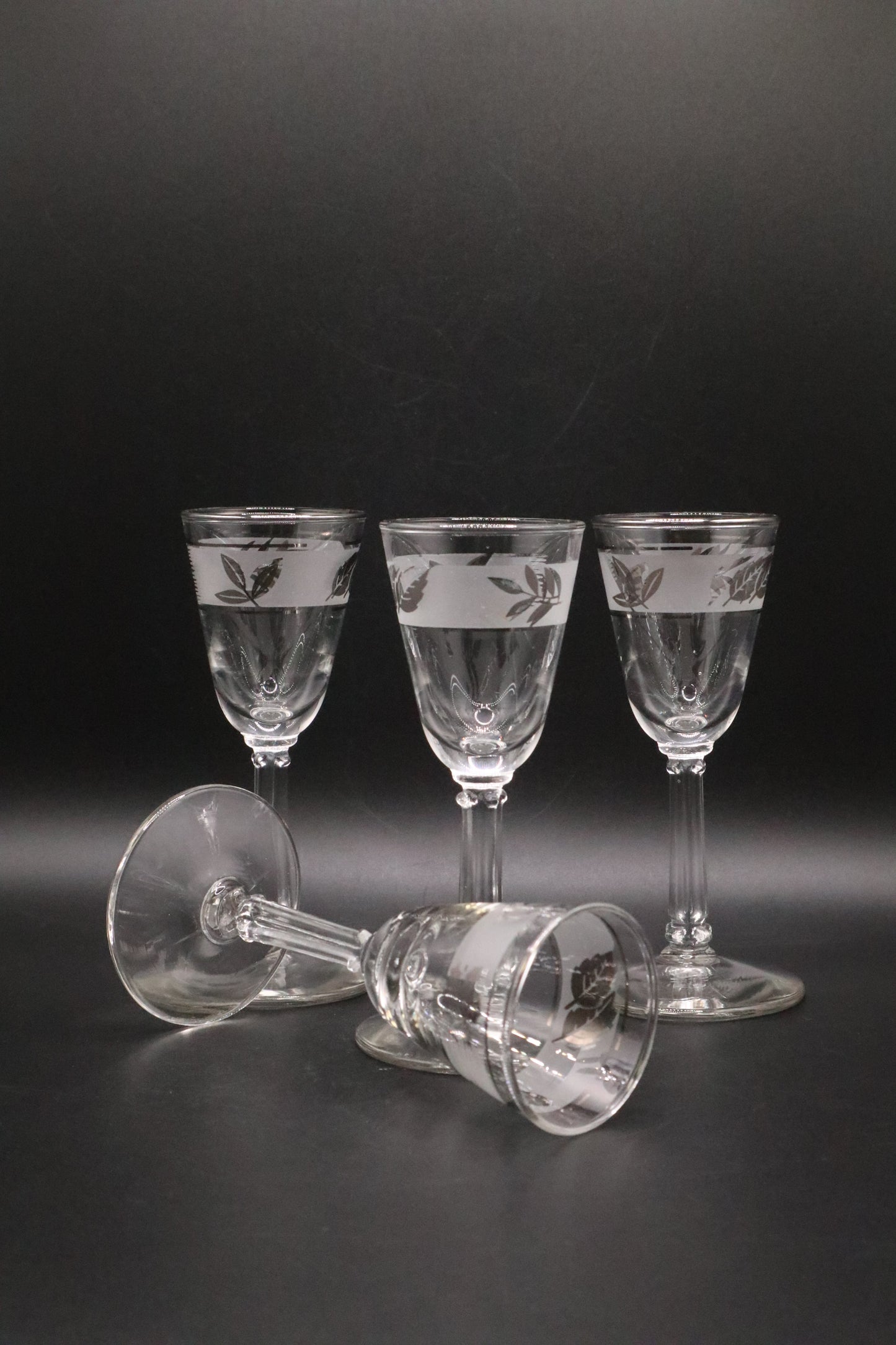 4 LIBBEY SILVER LEAF CORDIAL SHOT GLASSES