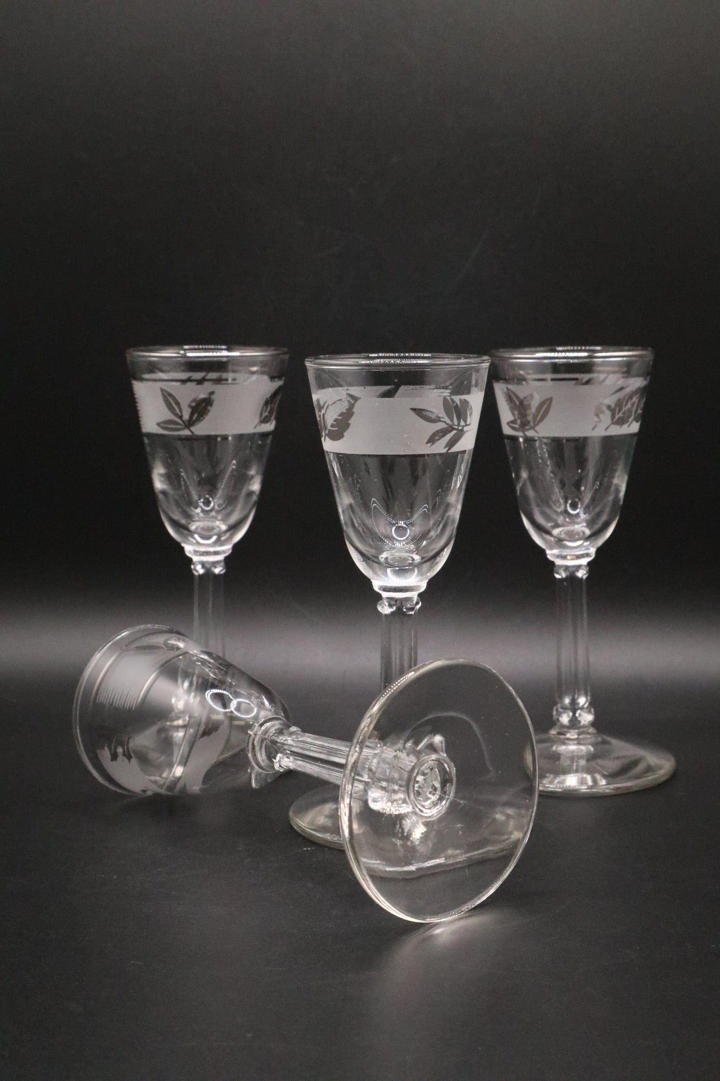 4 LIBBEY SILVER LEAF CORDIAL SHOT GLASSES