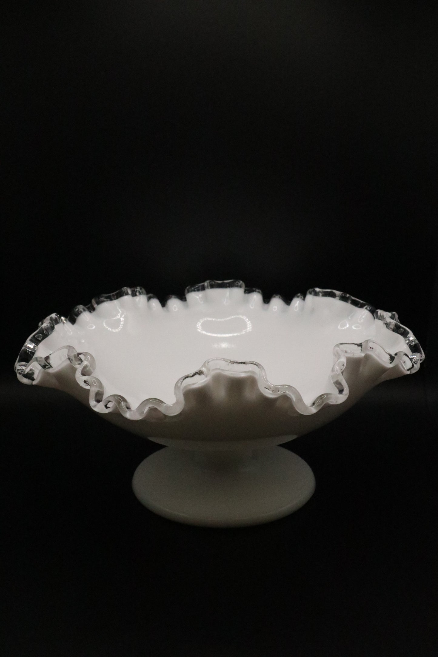 VINTAGE FENTON SILVER CREST FOOTER DISH