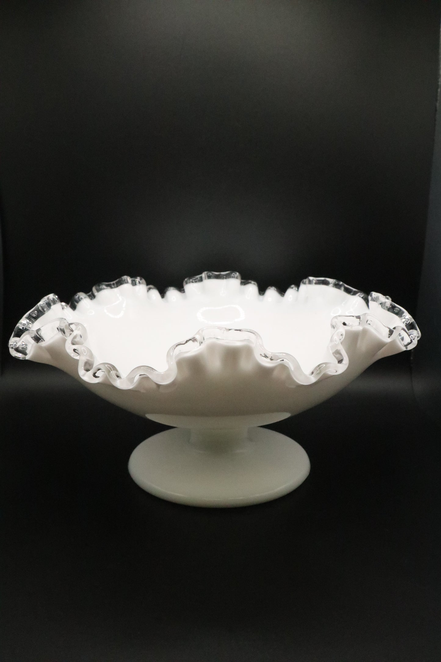 VINTAGE FENTON SILVER CREST FOOTER DISH