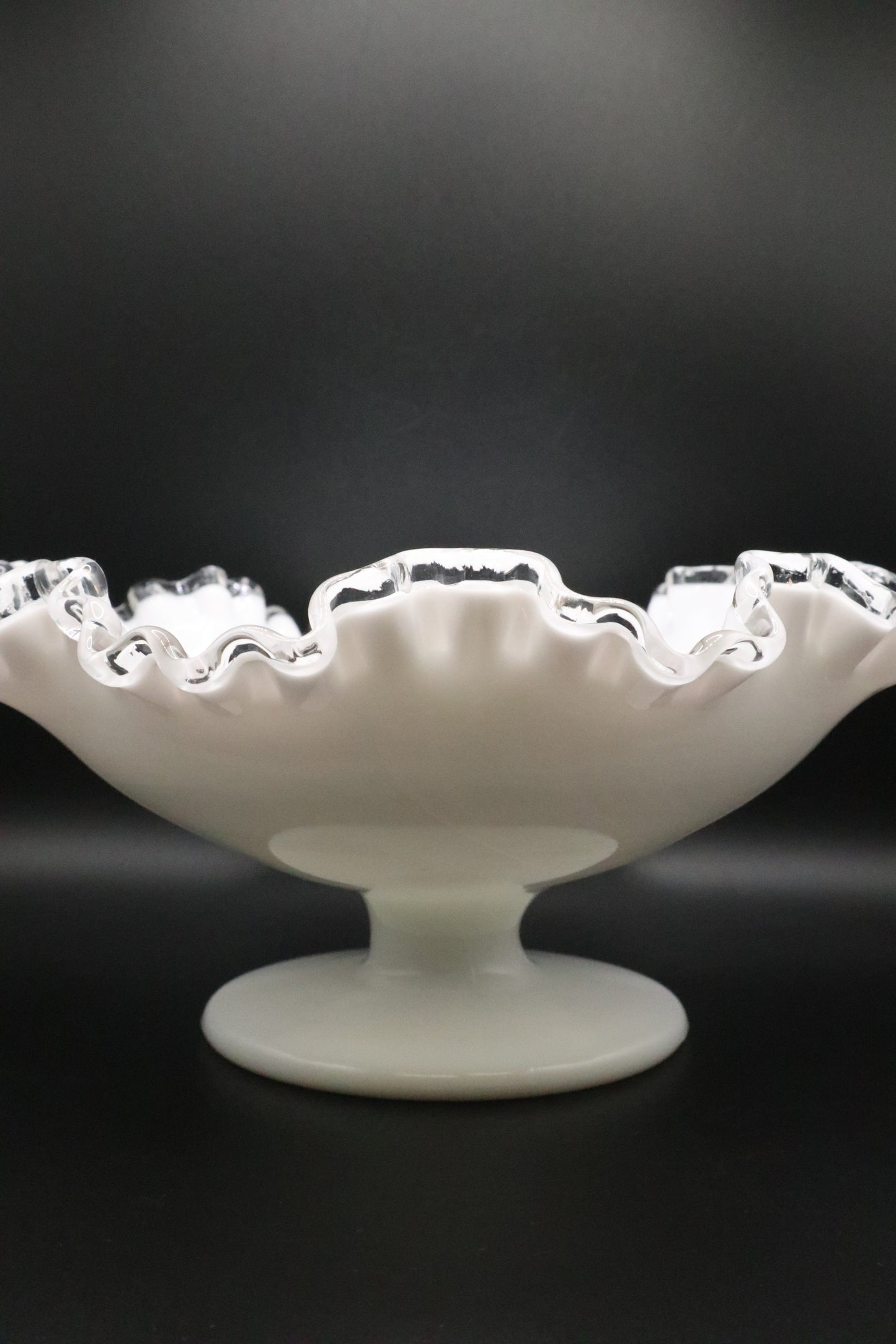 VINTAGE FENTON SILVER CREST FOOTER DISH