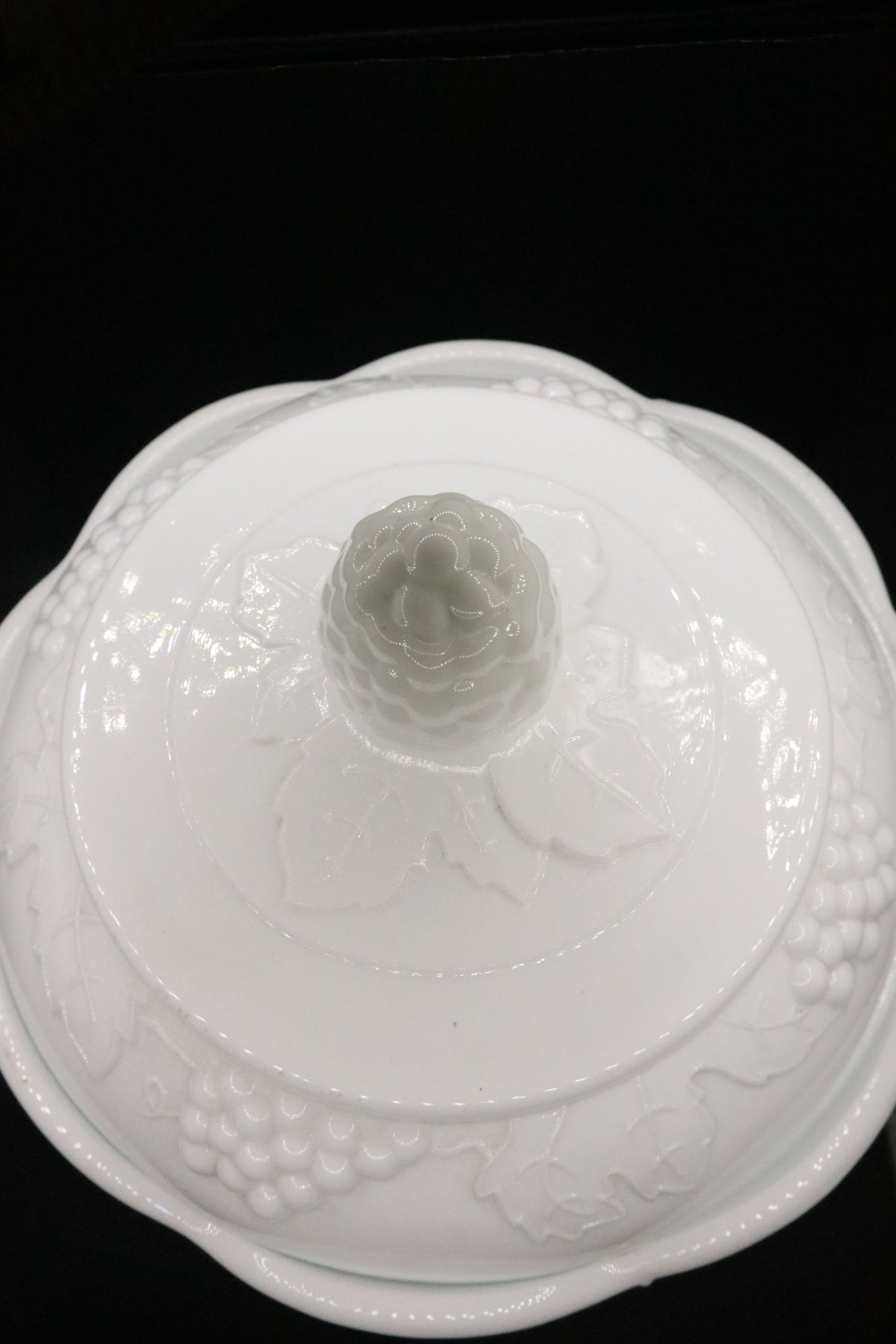 COLONY HARVEST MILK GLASS COMPOTE WITH LID