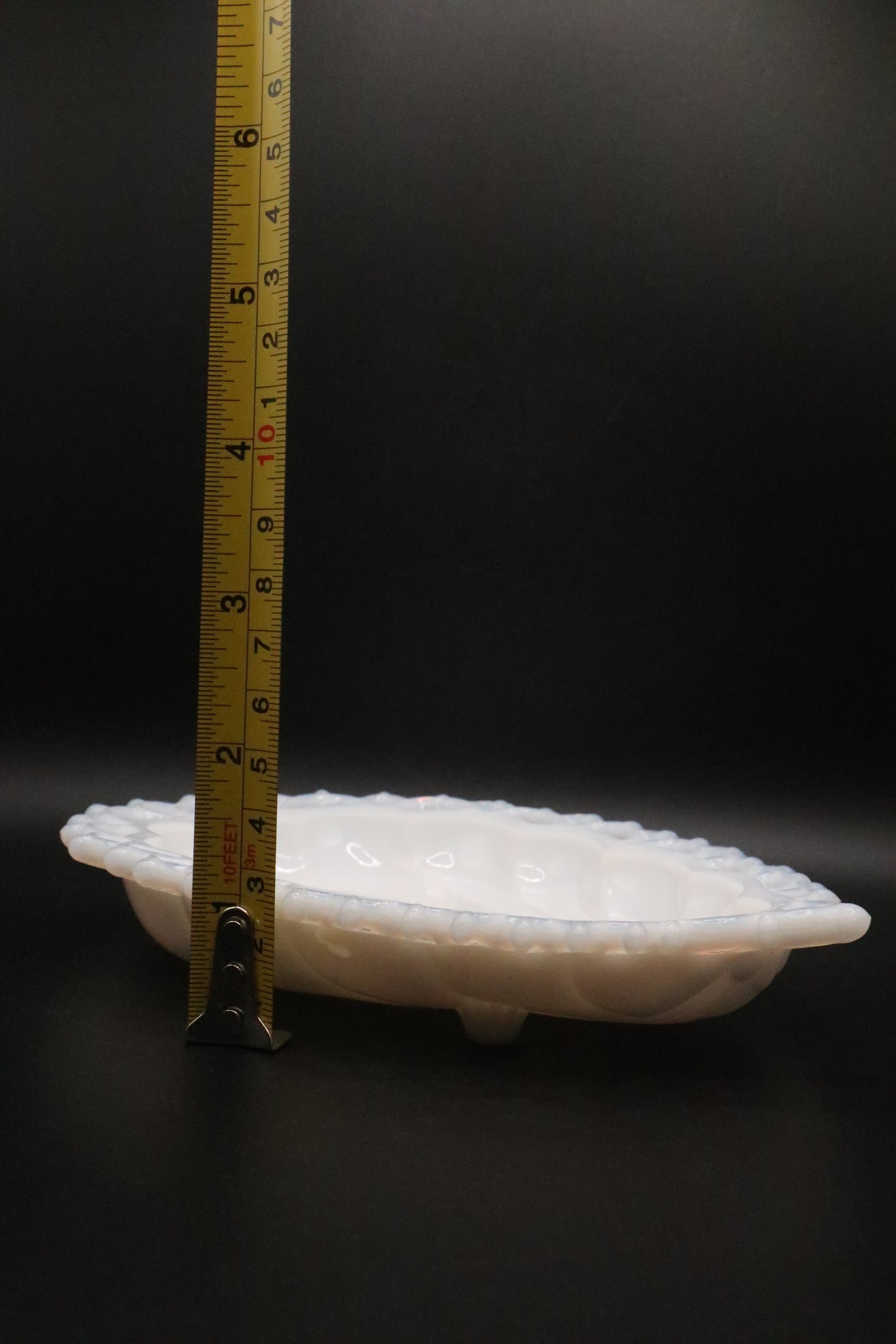 WESTMORELAND 1950'S MILK GLASS SHELL TRINKET DISH