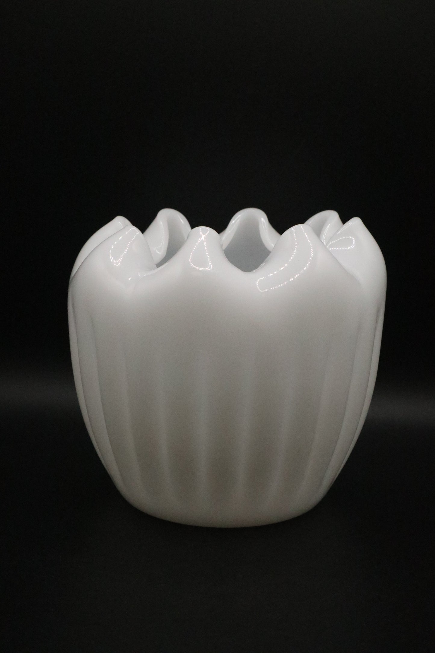 VINTAGE MILK GLASS RUFFLED RIM FLUTED SIDES VASE