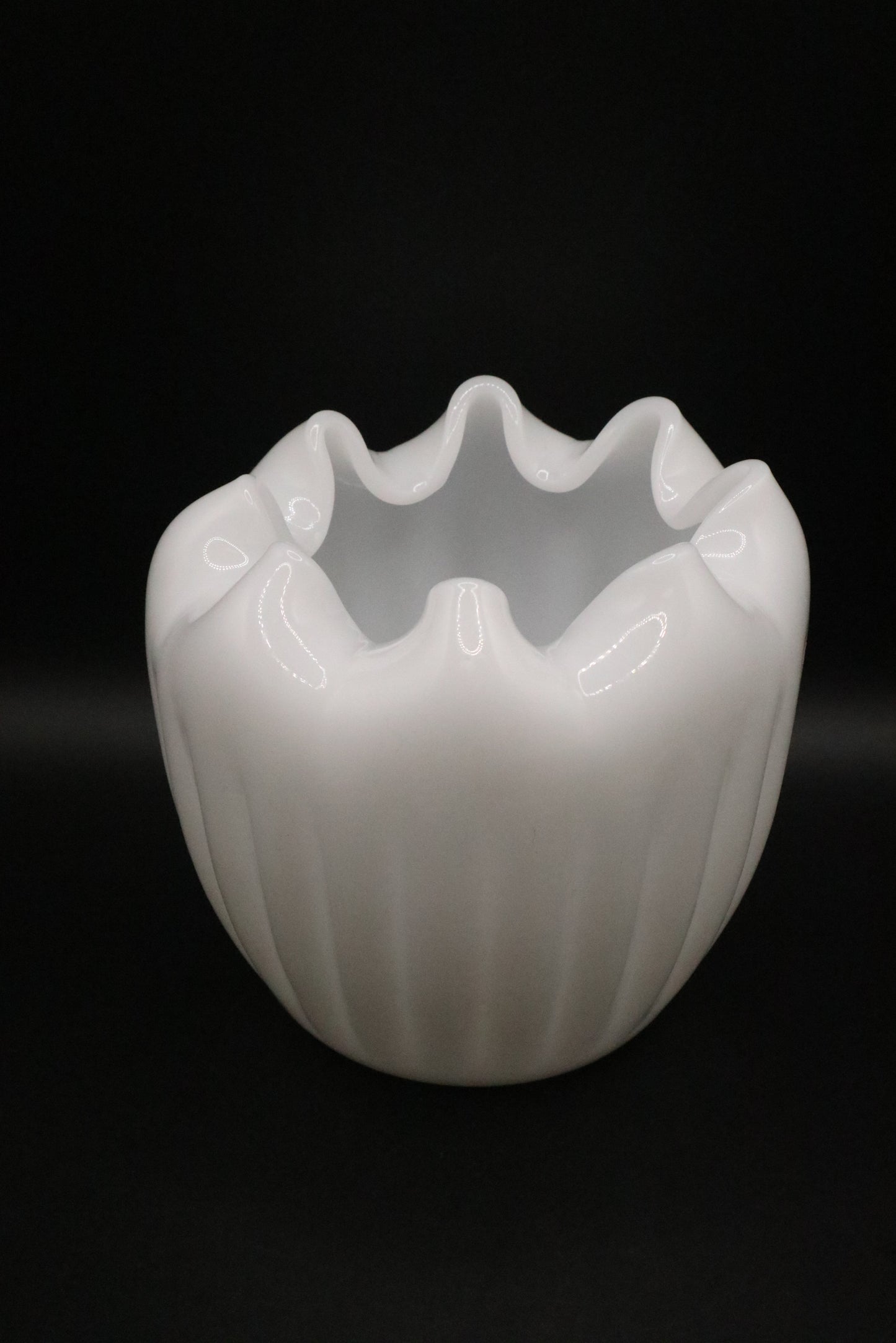 VINTAGE MILK GLASS RUFFLED RIM FLUTED SIDES VASE