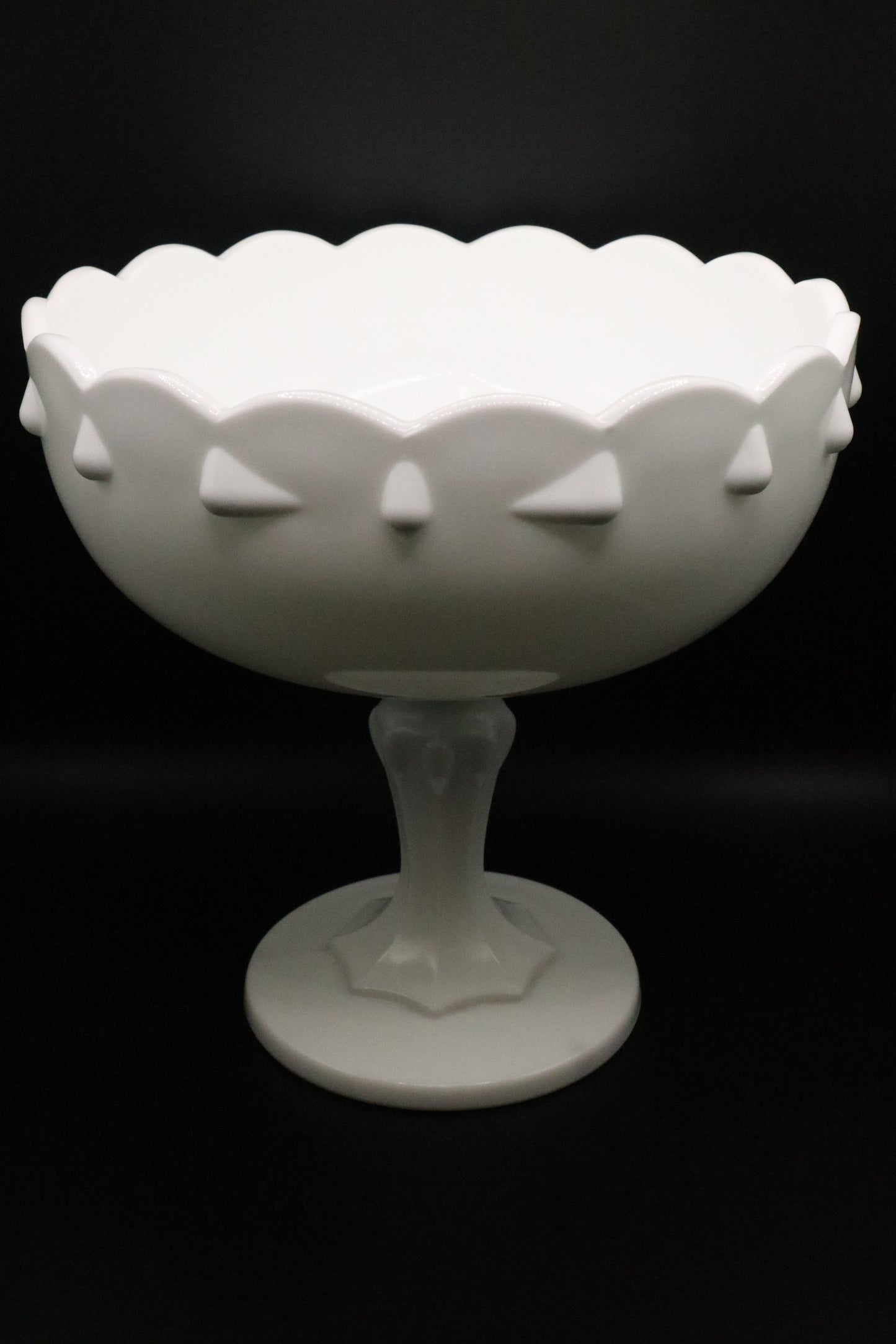 VINTAGE INDIANA MILK GLASS TEARDROP COMPOTE PEDESTAL BOWL