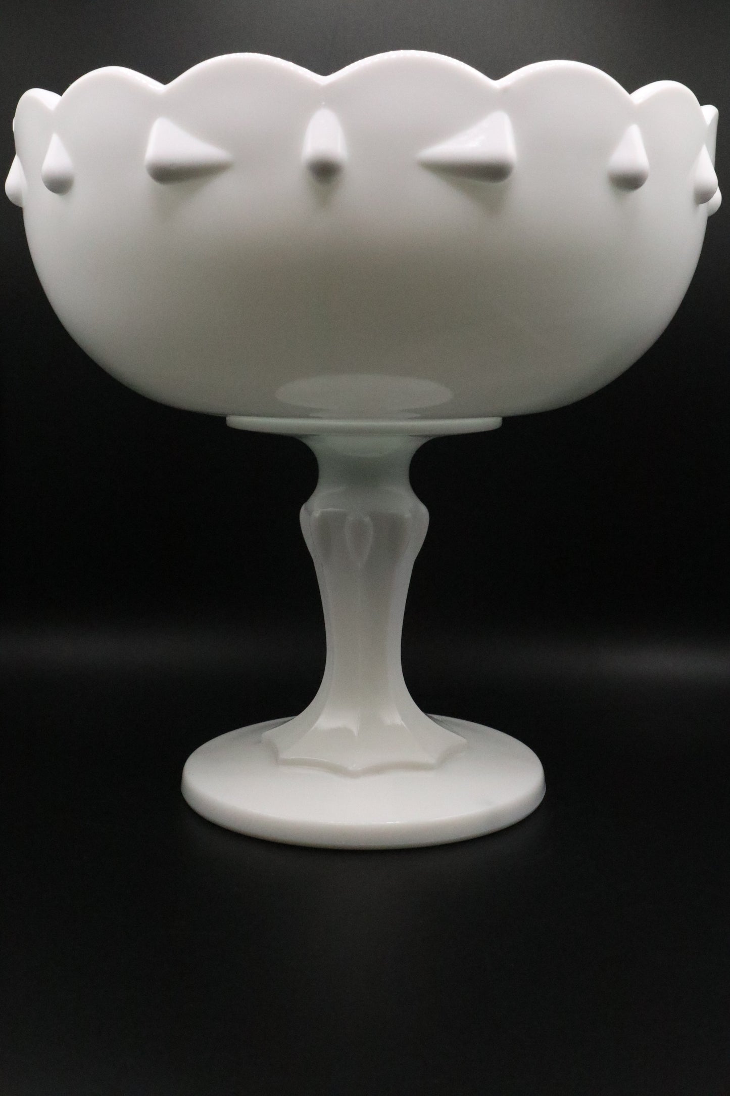 VINTAGE INDIANA MILK GLASS TEARDROP COMPOTE PEDESTAL BOWL