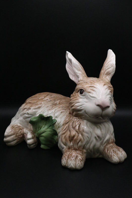 KALDUN & BOGLE RARE RETIRED CERAMIC RABBIT WITH LEAF (AS IS)