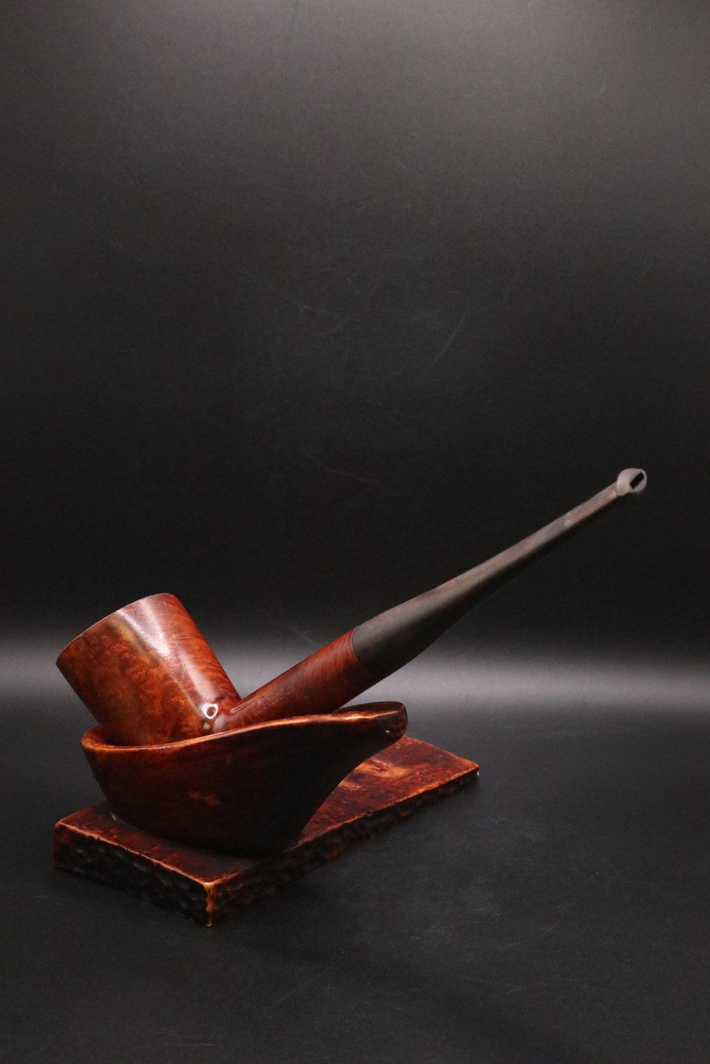 VINTAGE LORENZO MADE IN ITALY SMOKING PIPE WITH STAND