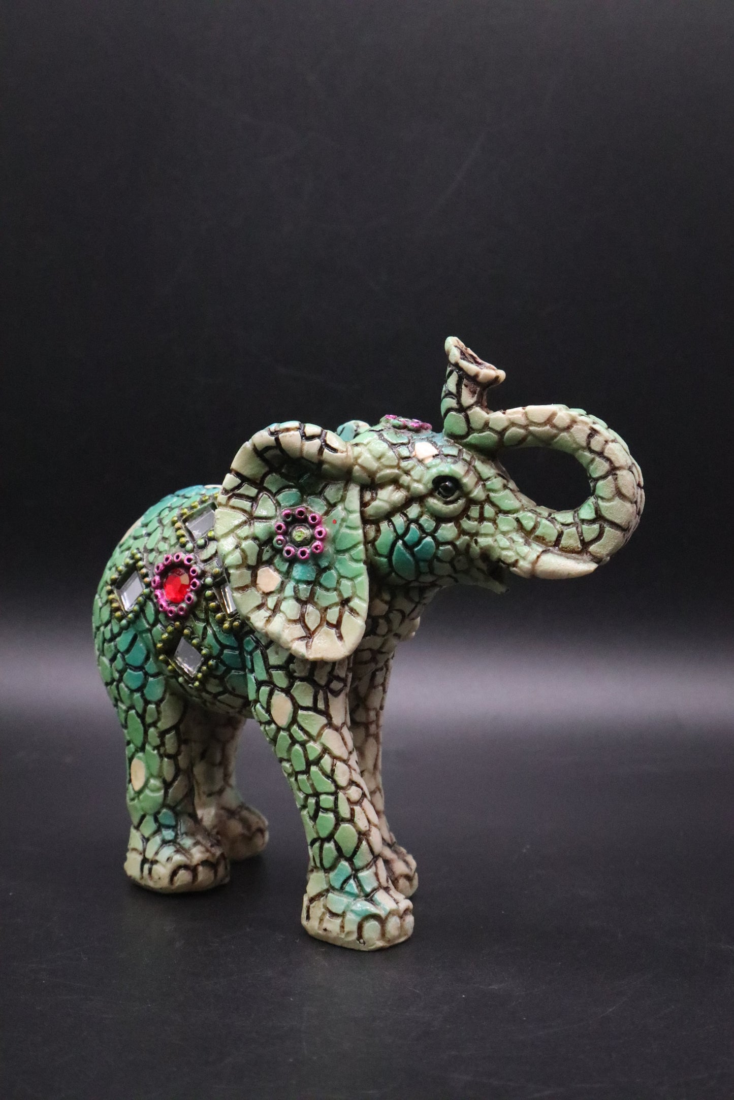 RESIN GREEN MOSAIE MIRRORED ELEPHANT