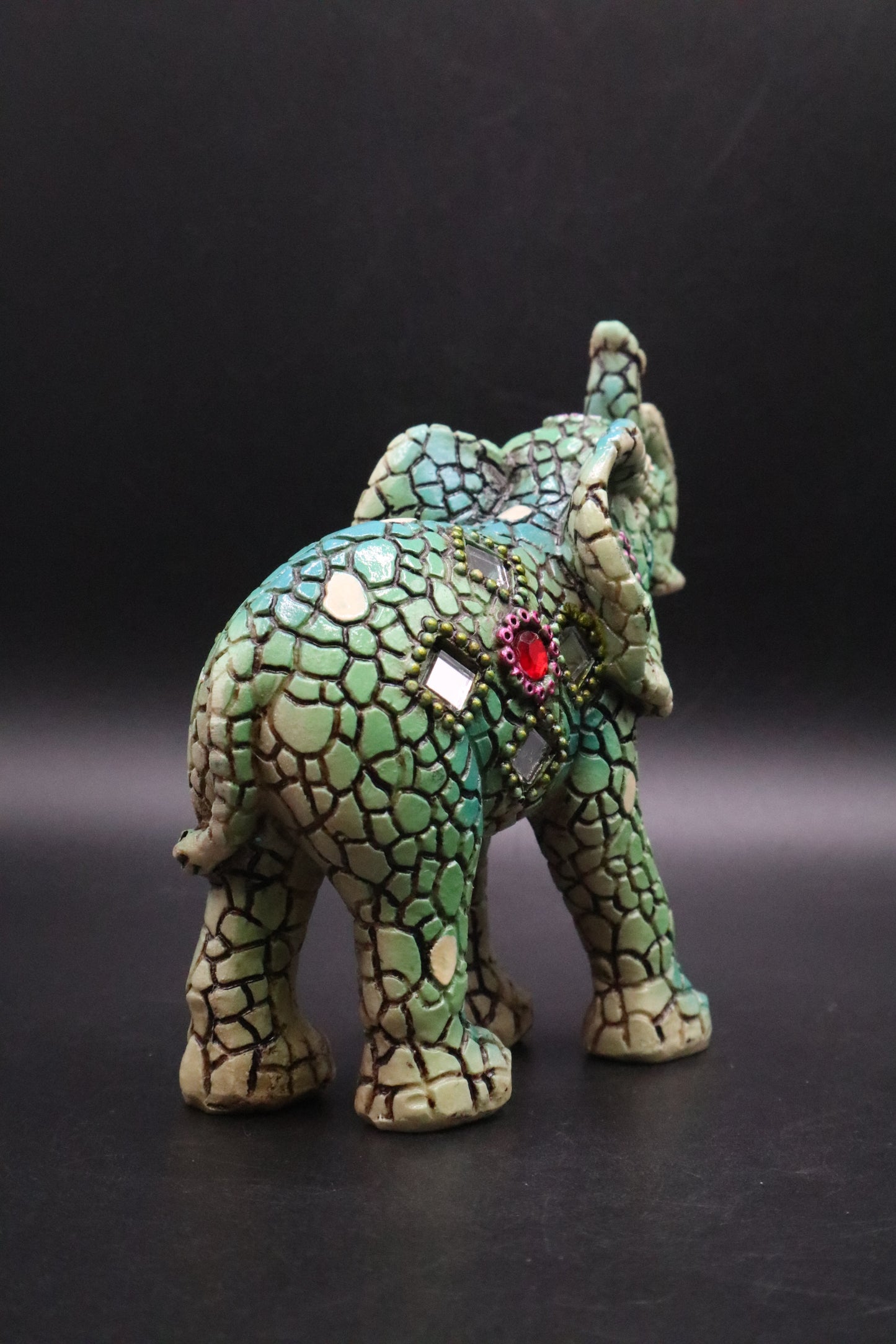 RESIN GREEN MOSAIE MIRRORED ELEPHANT