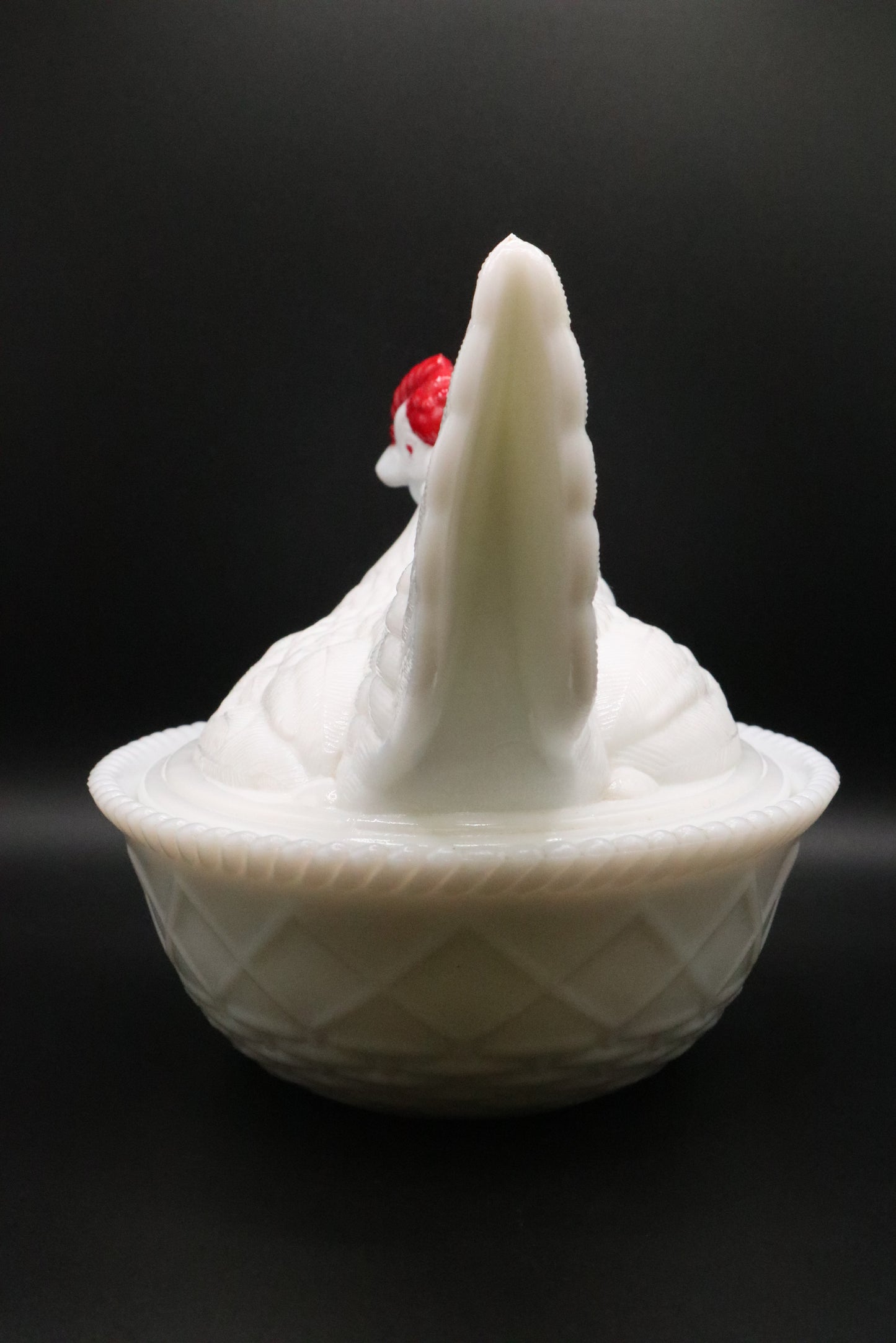 VINTAGE WESTMORELAND NESTING HEN MILK GLASS