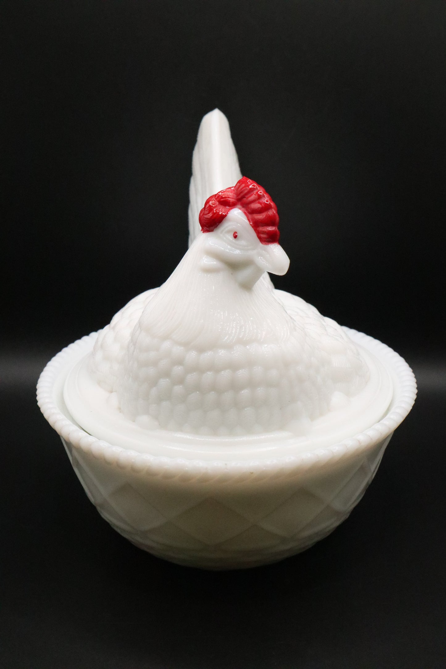 VINTAGE WESTMORELAND NESTING HEN MILK GLASS