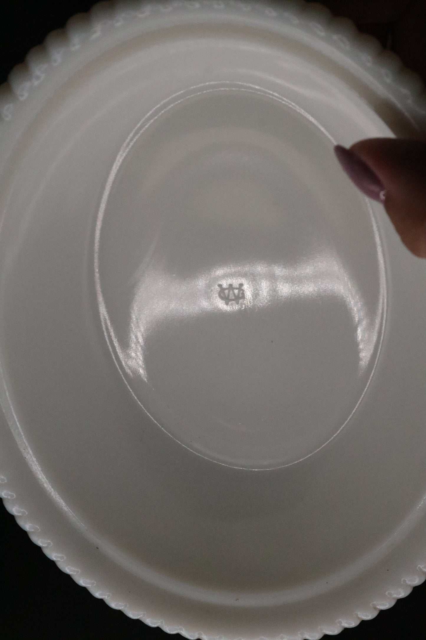 VINTAGE WESTMORELAND NESTING HEN MILK GLASS