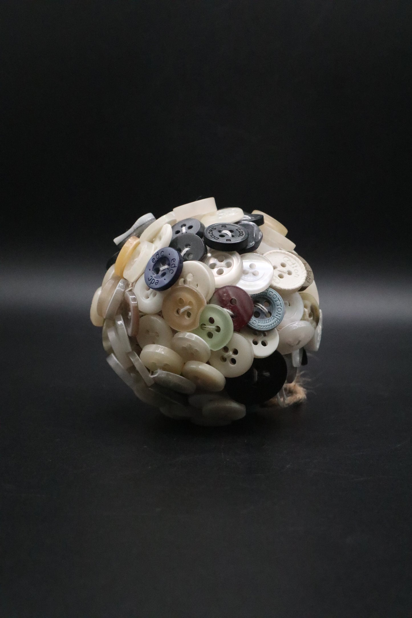 VINTAGE BUTTON BALL HANDMADE IN INDIA