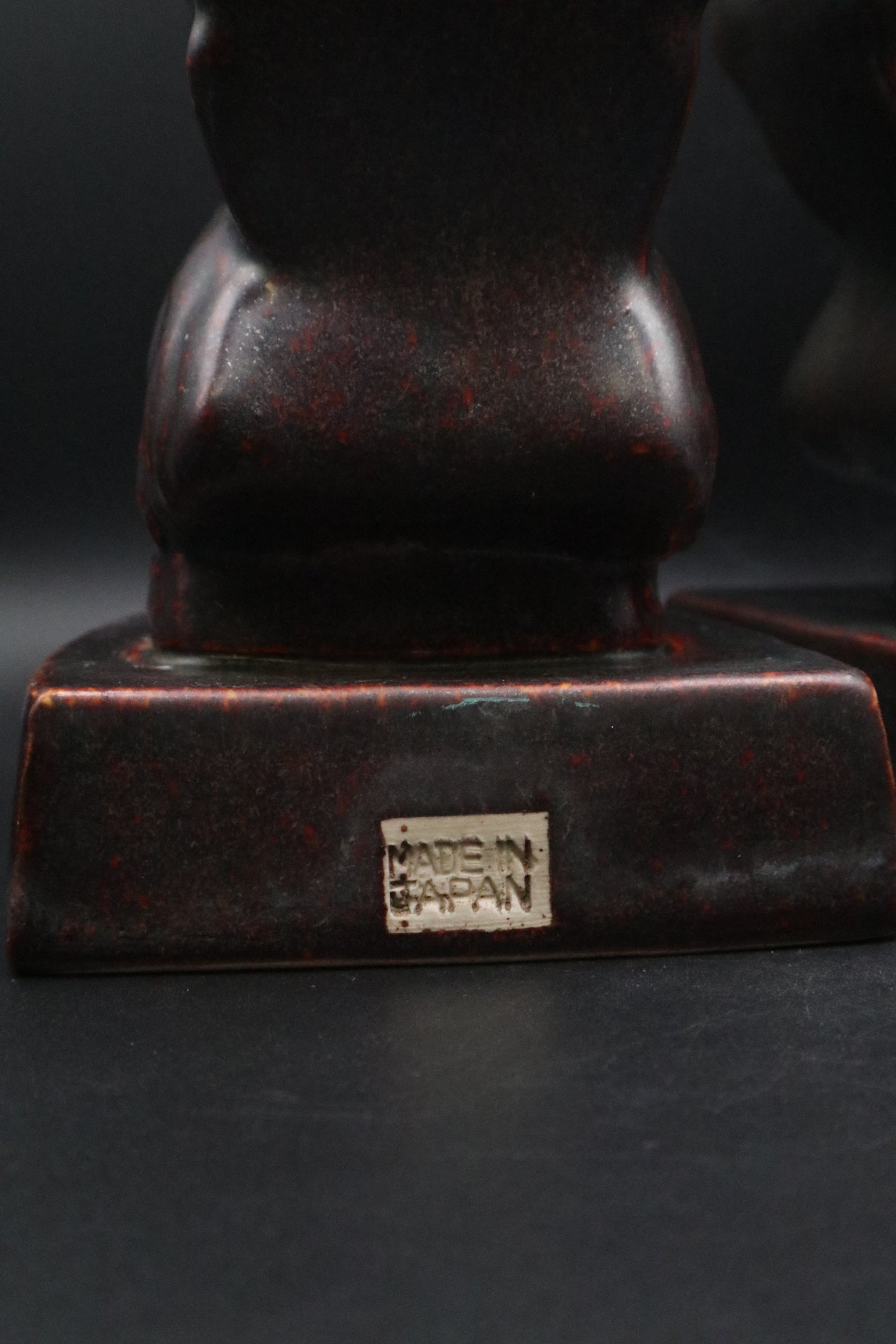 VINTAGE POTTERY ROOSTER MADE IN JAPAN BOOKENDS