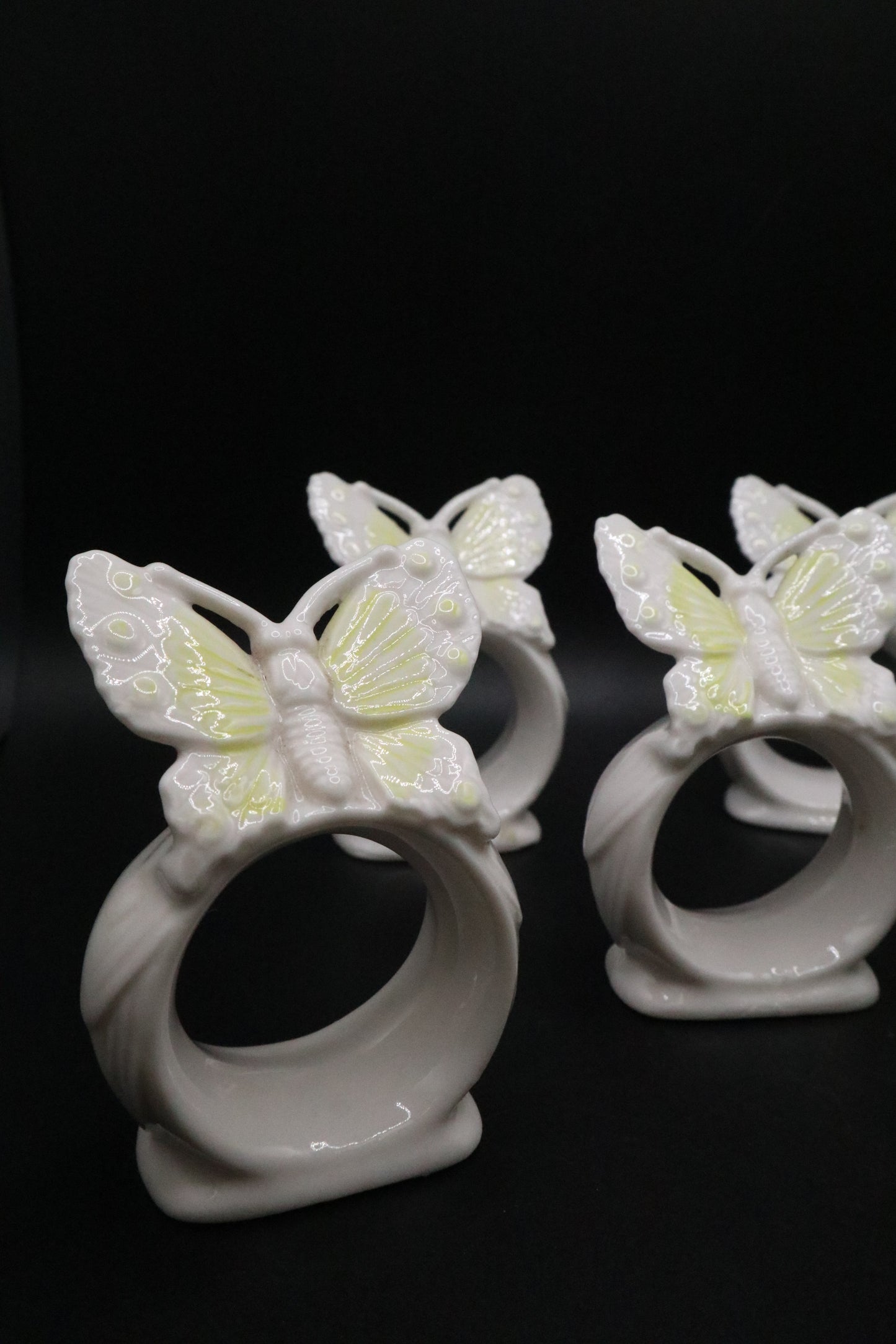 VINTAGE ARDALT CERAMIC BUTTERFLY NAPKIN RINGS (SET OF 5)