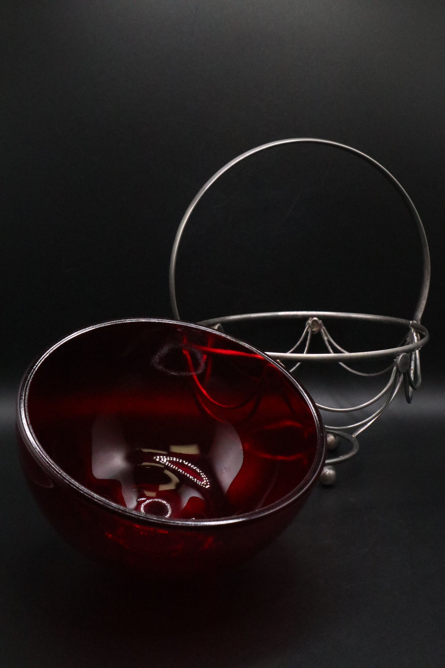 VINTAGE RUBY BOWL IN CHROME