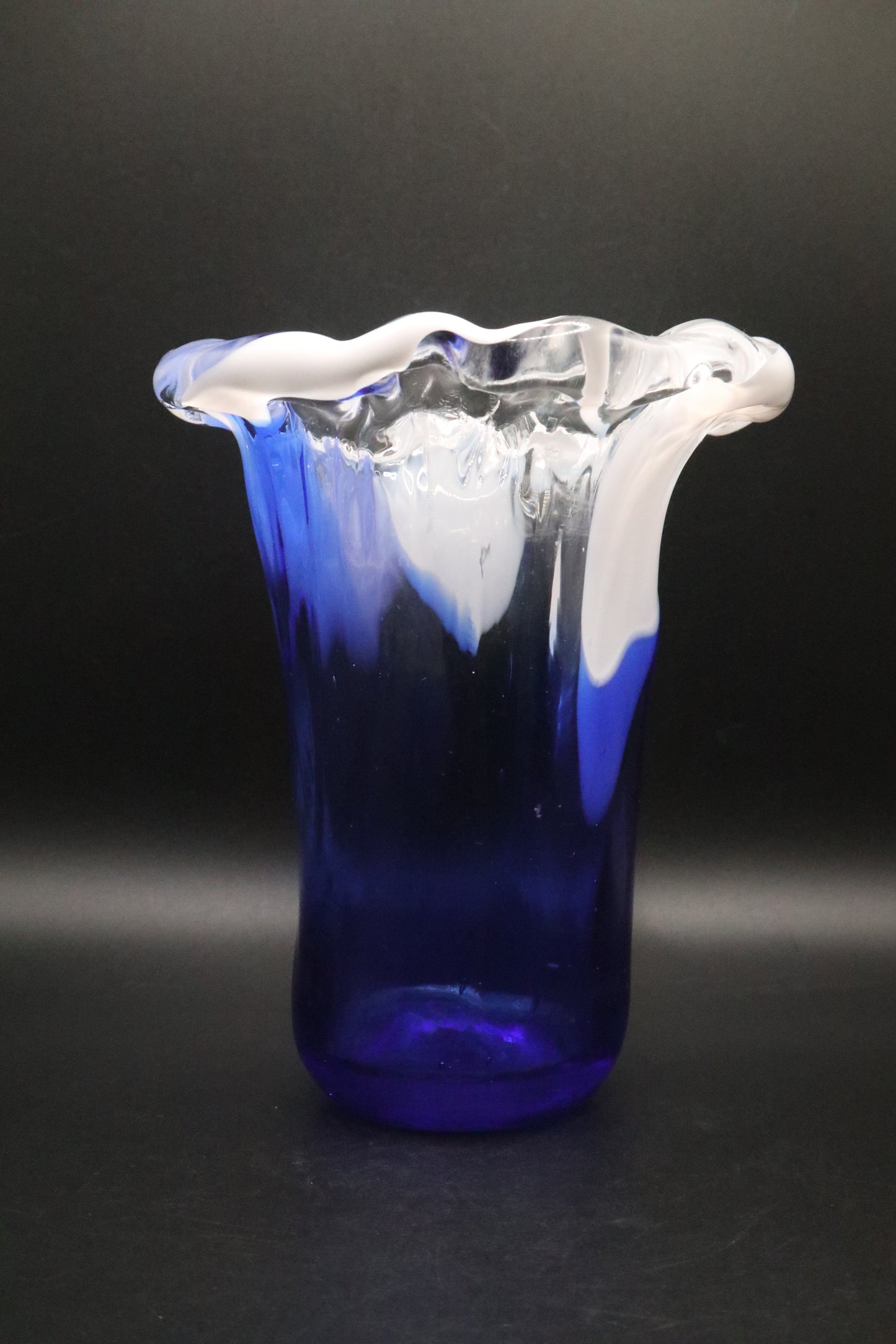 VINTAGE COBALT BLUE WHITE RUFFLE ART GLASS VASE