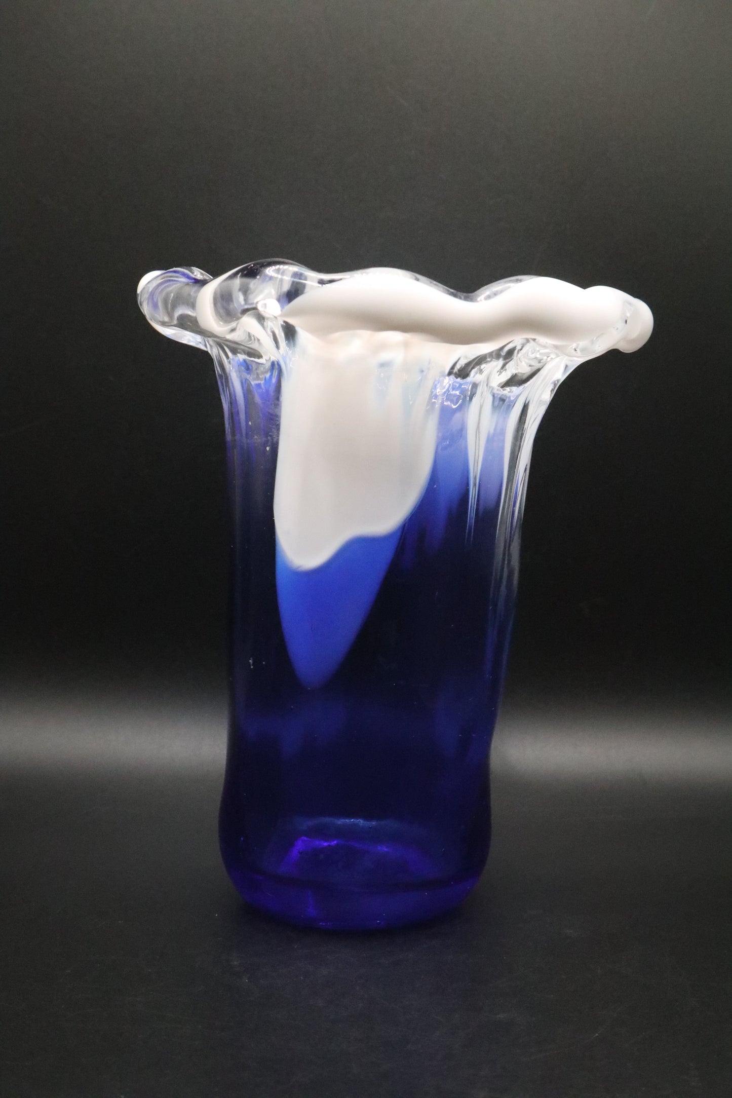 VINTAGE COBALT BLUE WHITE RUFFLE ART GLASS VASE