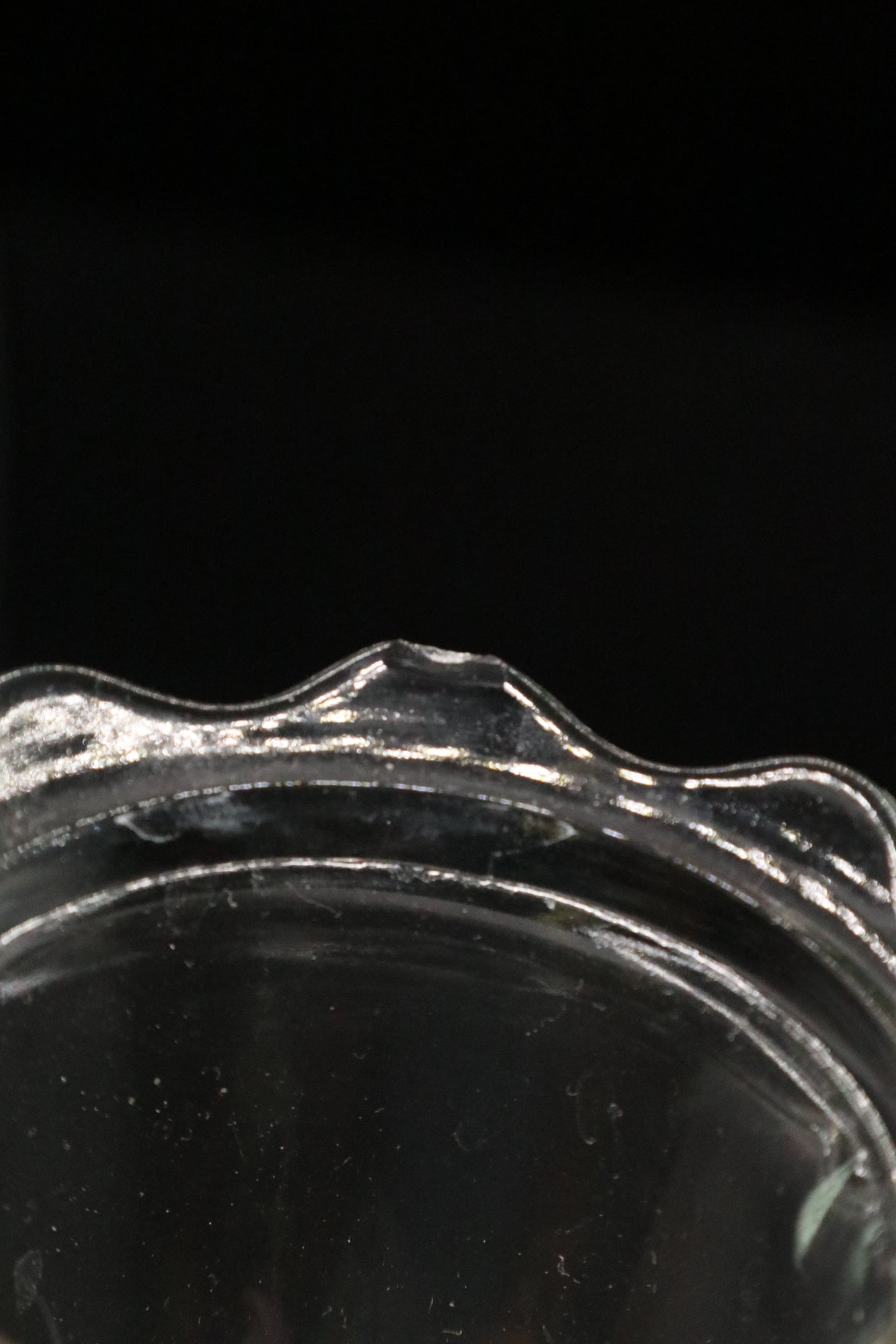 VINTAGE ETCHED GLASS FLOWER VASE (AS IS)