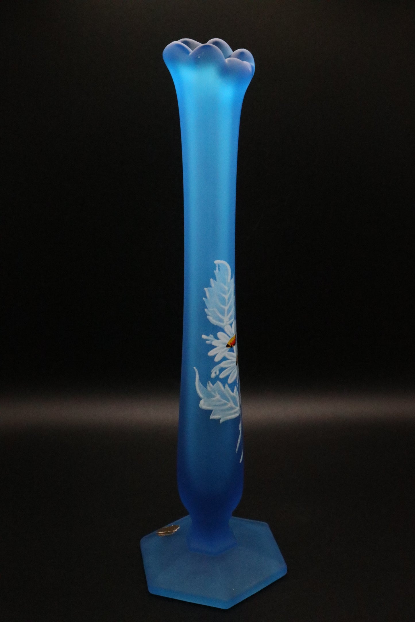 VINTAGE BLUE AMETHYST VASE TWISTED STEM FOOTED ART GLASS