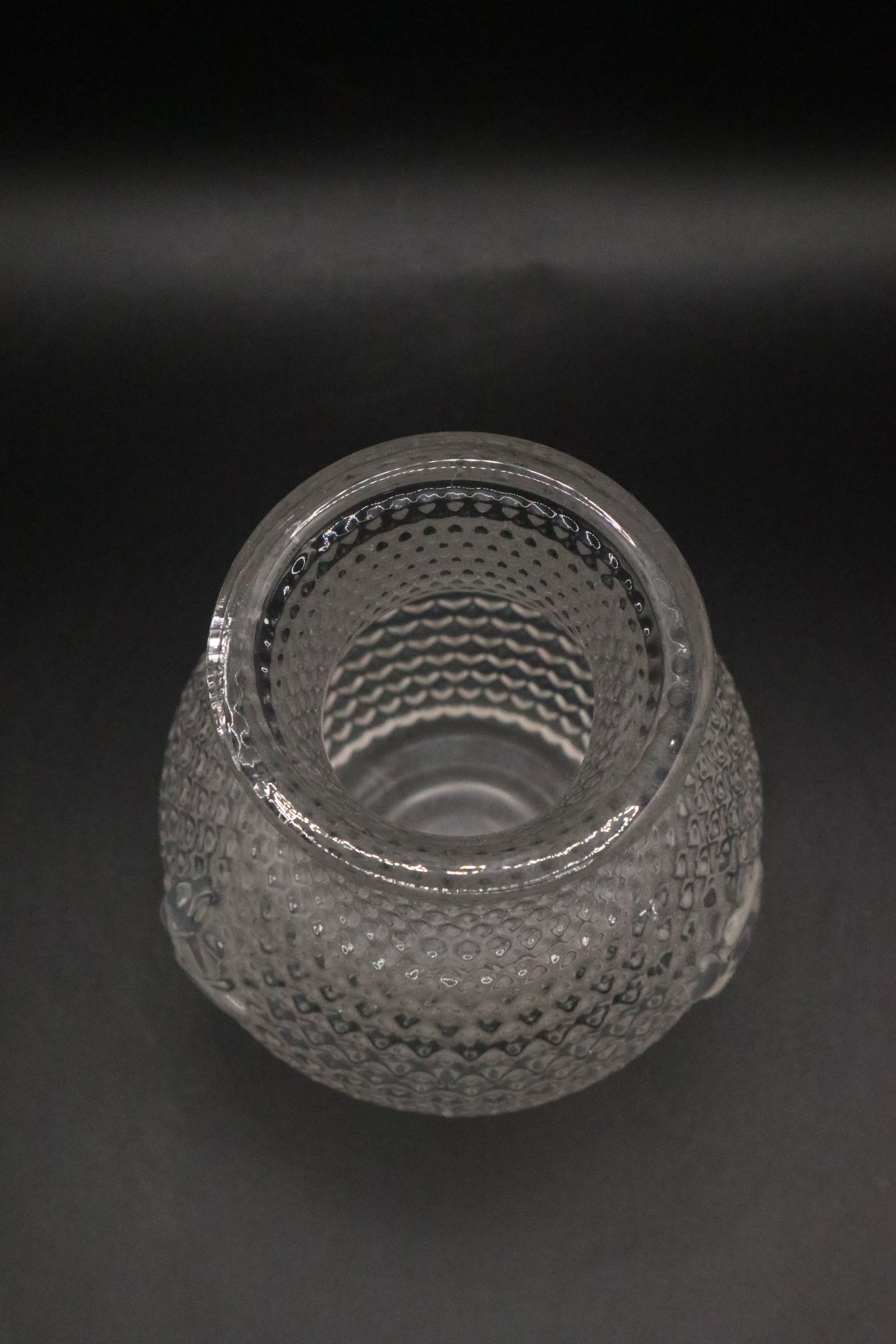 BUMBLE BEE HONEY COMB GLASS VASE