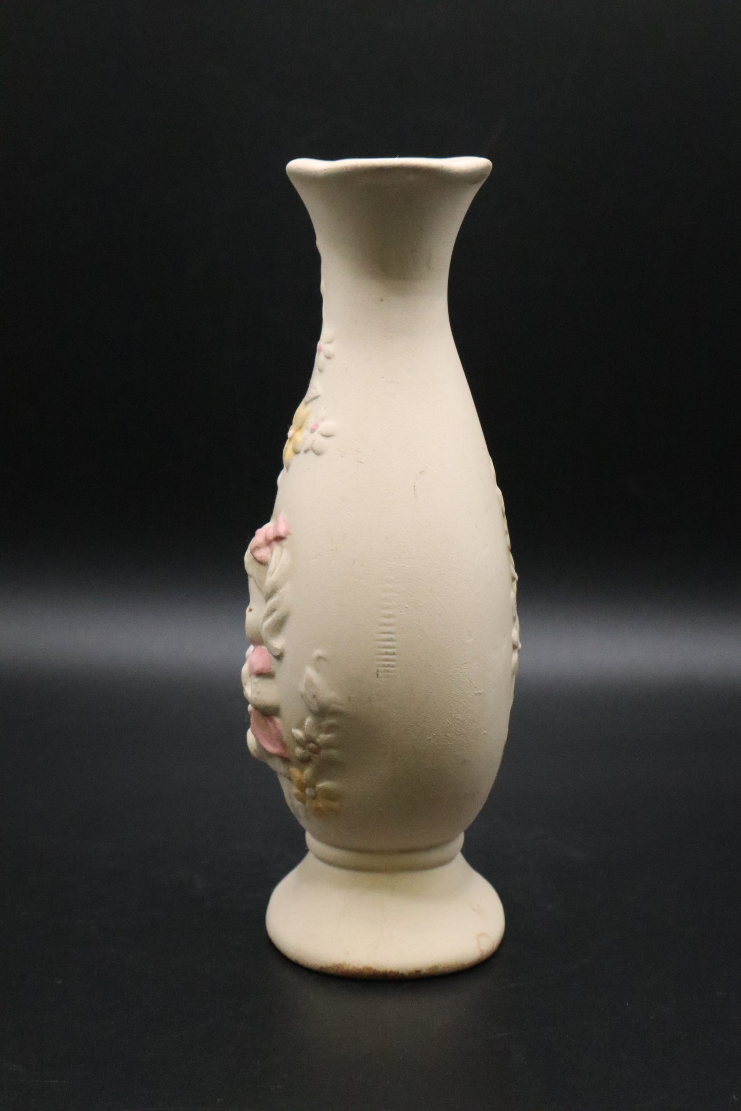 VINTAGE UCTCI JAPAN BISQUE VASE GIRL W/ BUNNY