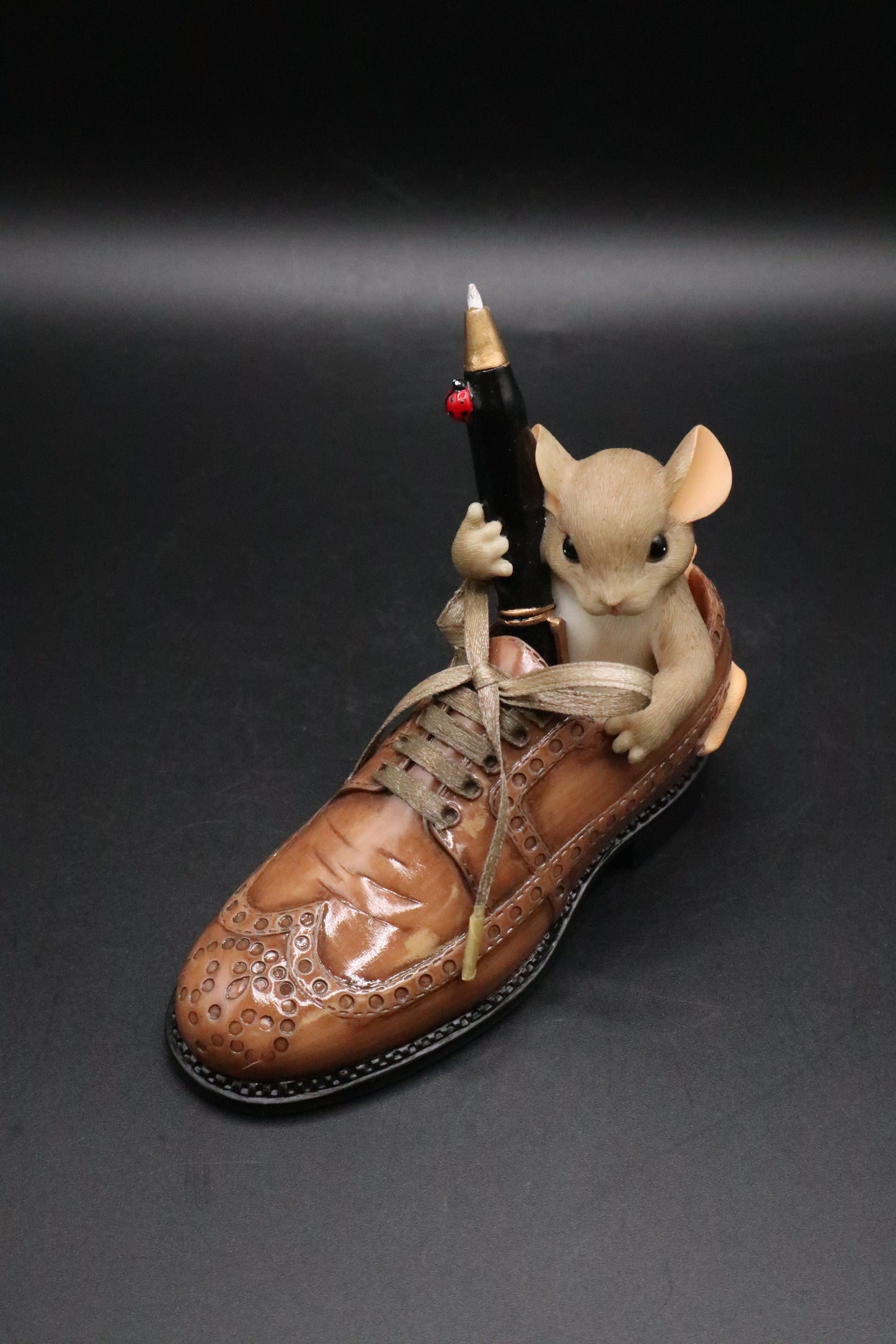 CHARMING TALES "A SOLE FOR BUSINESS" MOUSE AND SHOE