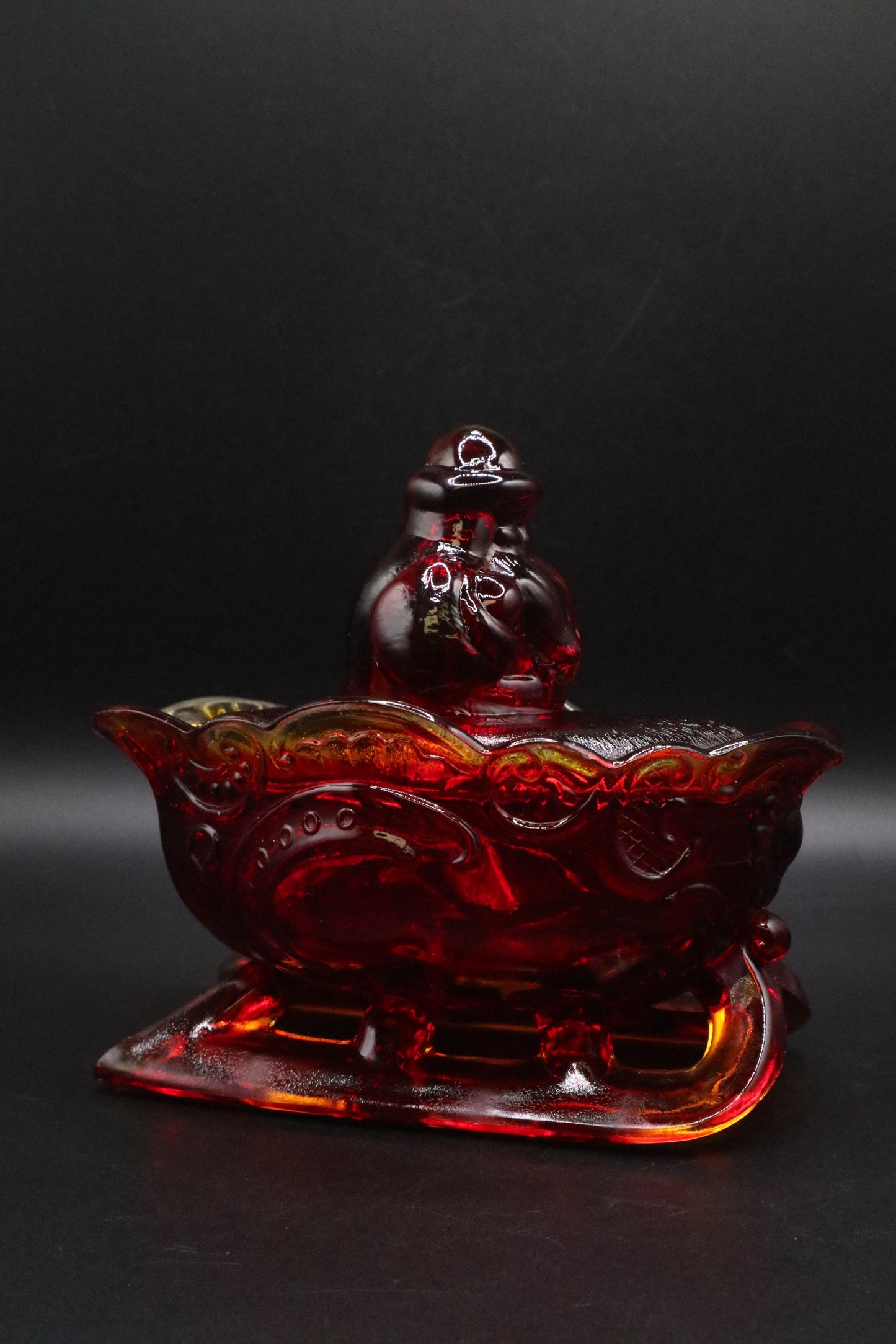WESTMORELAND VINTAGE AMBERINA SANTA SLEIGH