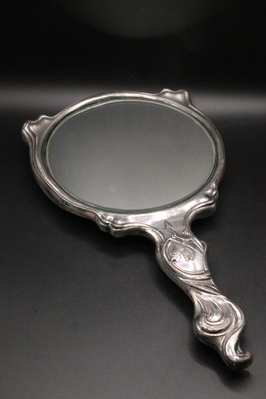 ANTIQUE SILVER PLATED ART NOUVEAU HANDHELD MIRROR WITH CHERUB DESIGN