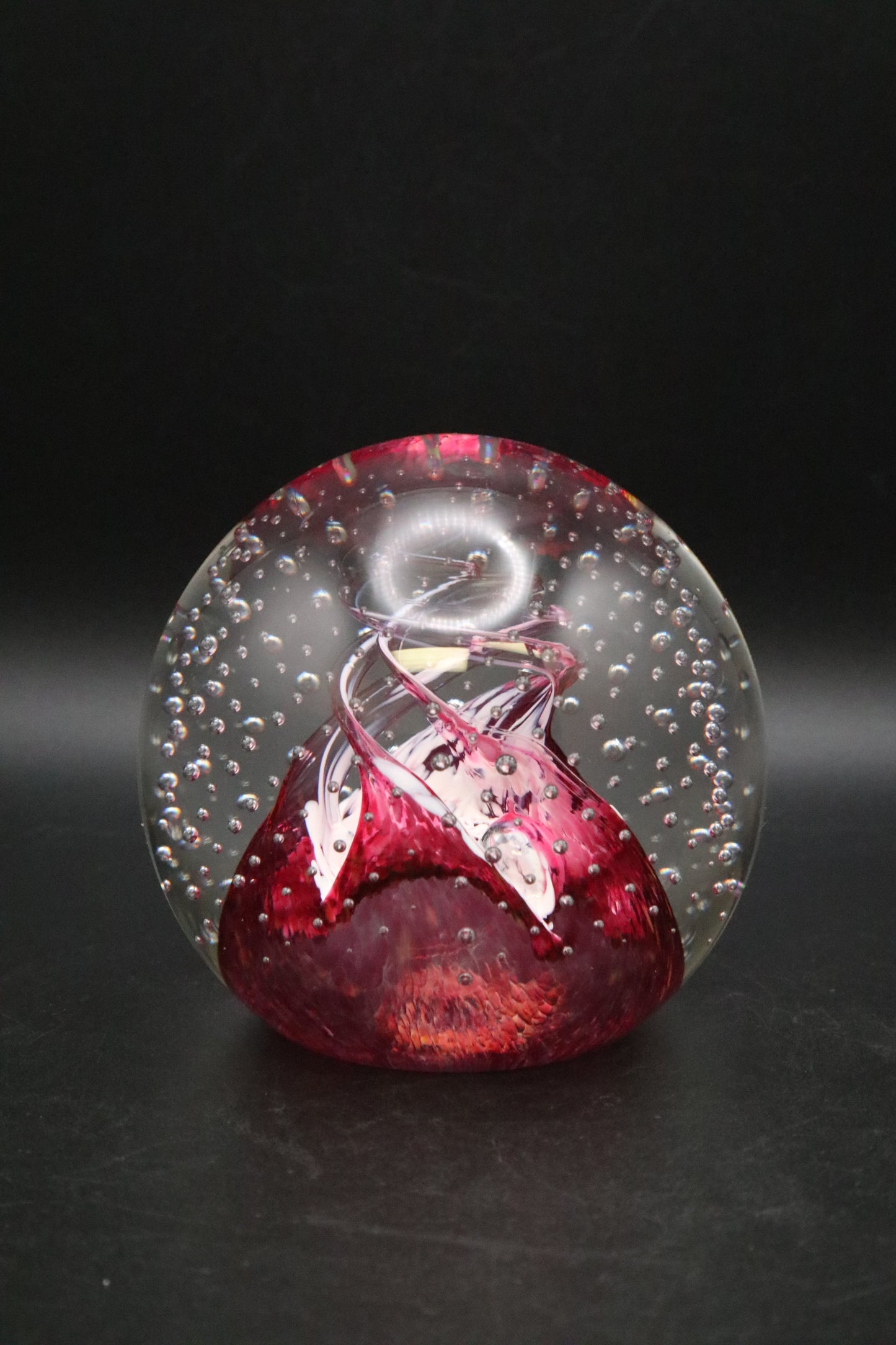 CAITHNESS CAULDRON SCOTLAND CONTROLLED BUBBLE SIGNED GLASS PAPERWEIGHT